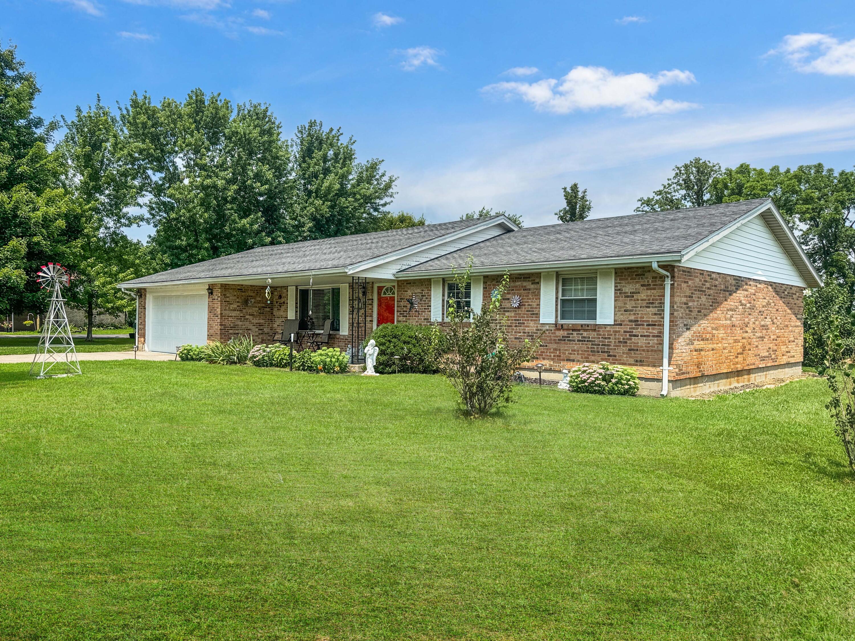 4049 Walnut Grove, Urbana, Ohio 43078