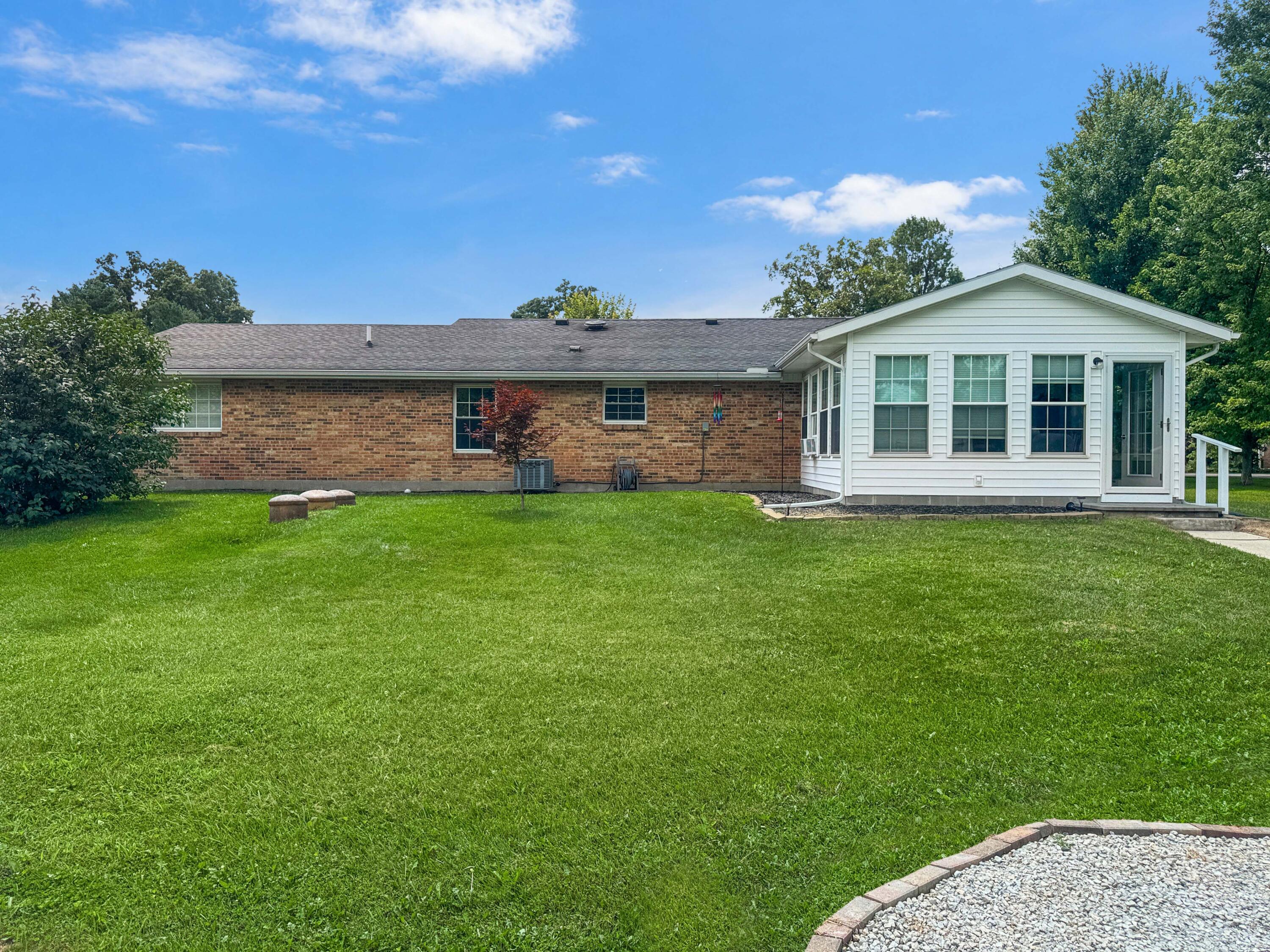 4049 Walnut Grove, Urbana, Ohio 43078