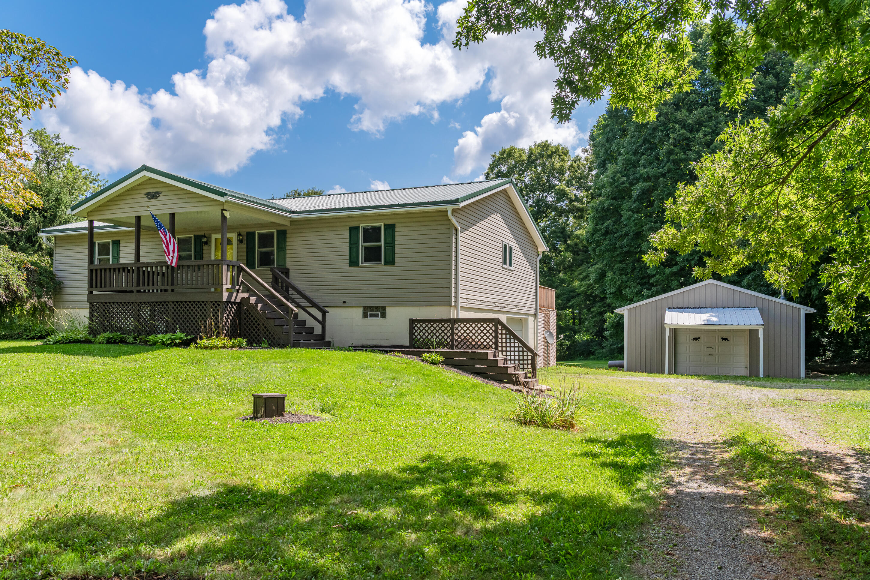 1319 Perry, Cable, Ohio 43009