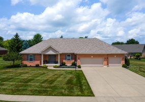 801 Hawk, Tipp City, Ohio 45371, 3 Bedrooms Bedrooms, ,2 BathroomsBathrooms,Residential,For Sale,Hawk,1046955