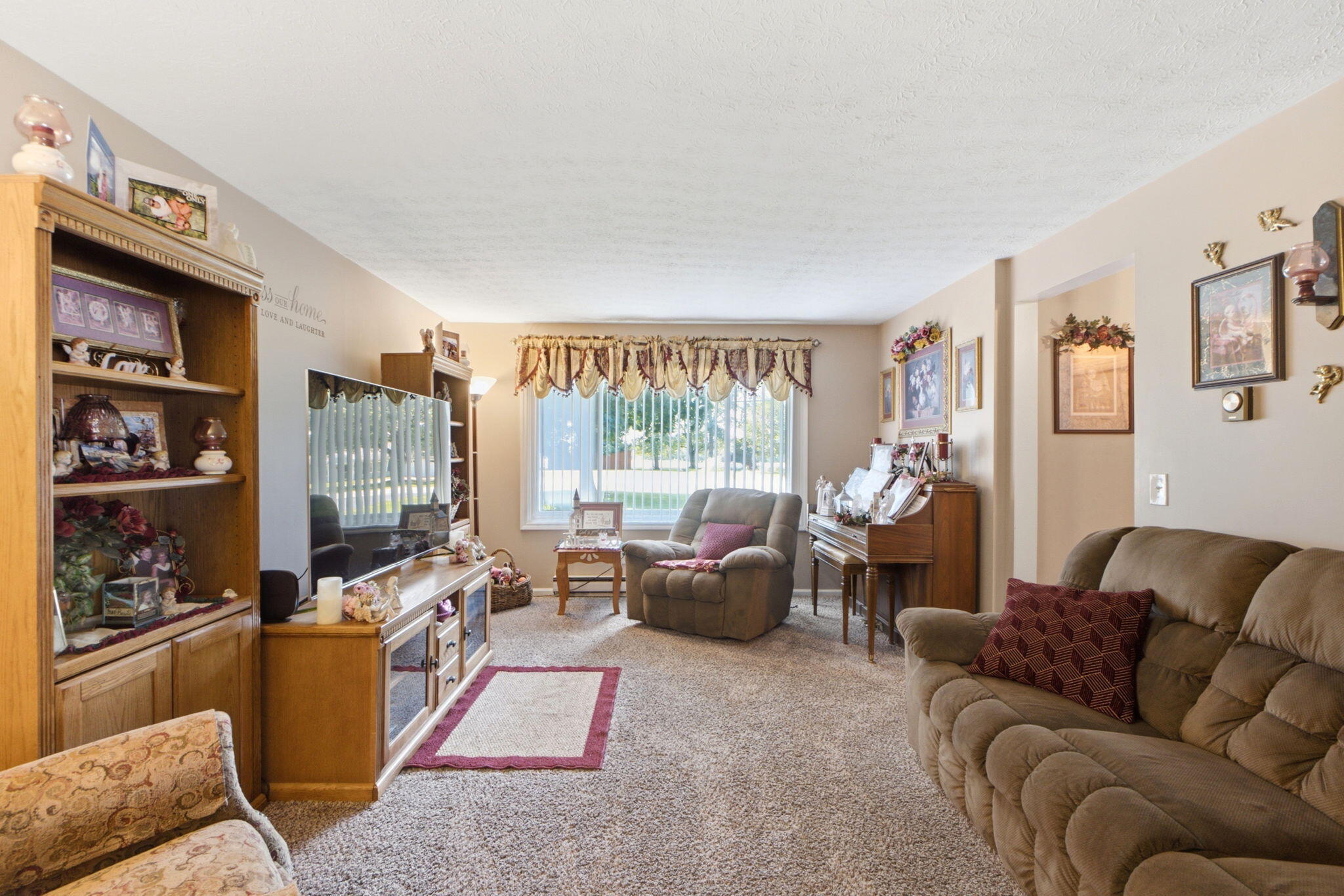 5258 County Line, Springfield, Ohio 45502