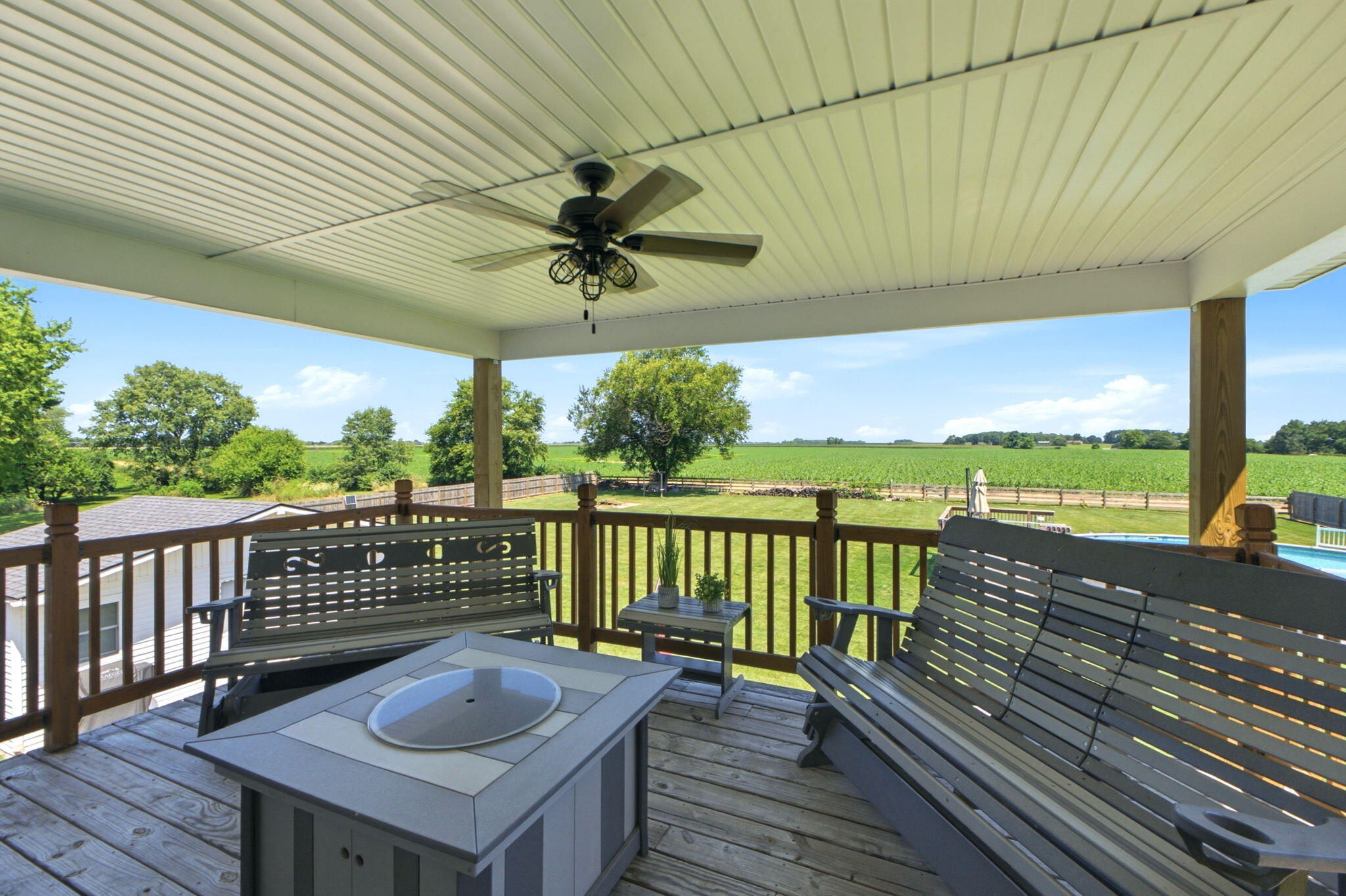 5258 County Line, Springfield, Ohio 45502