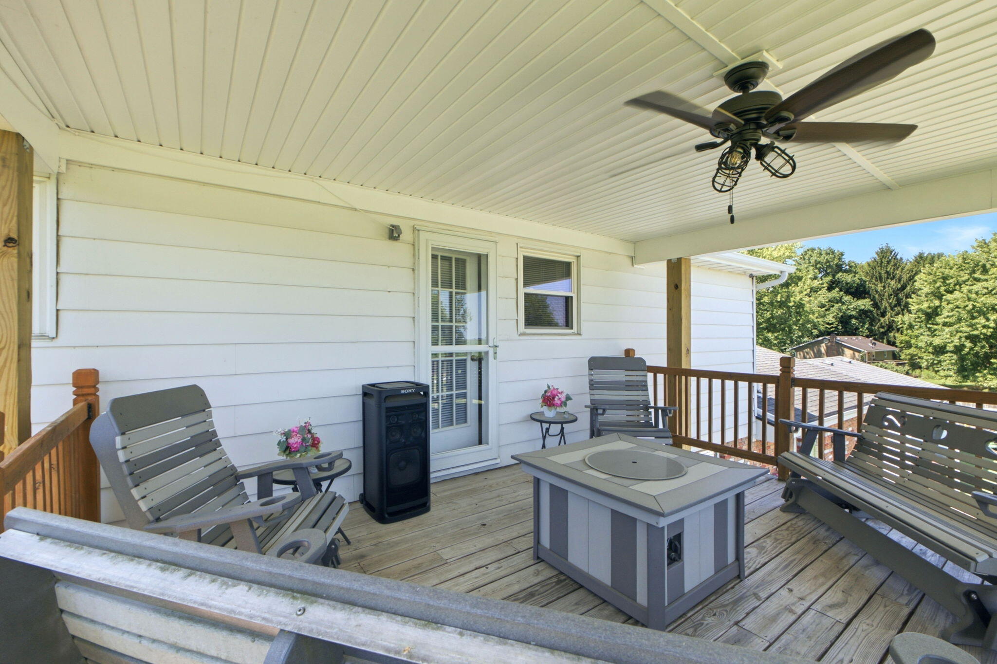 5258 County Line, Springfield, Ohio 45502