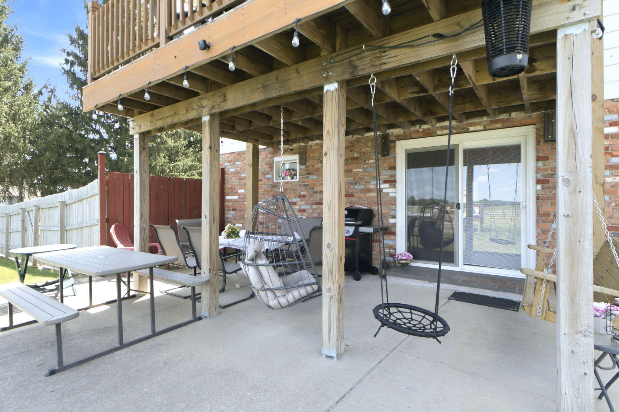 5258 County Line, Springfield, Ohio 45502