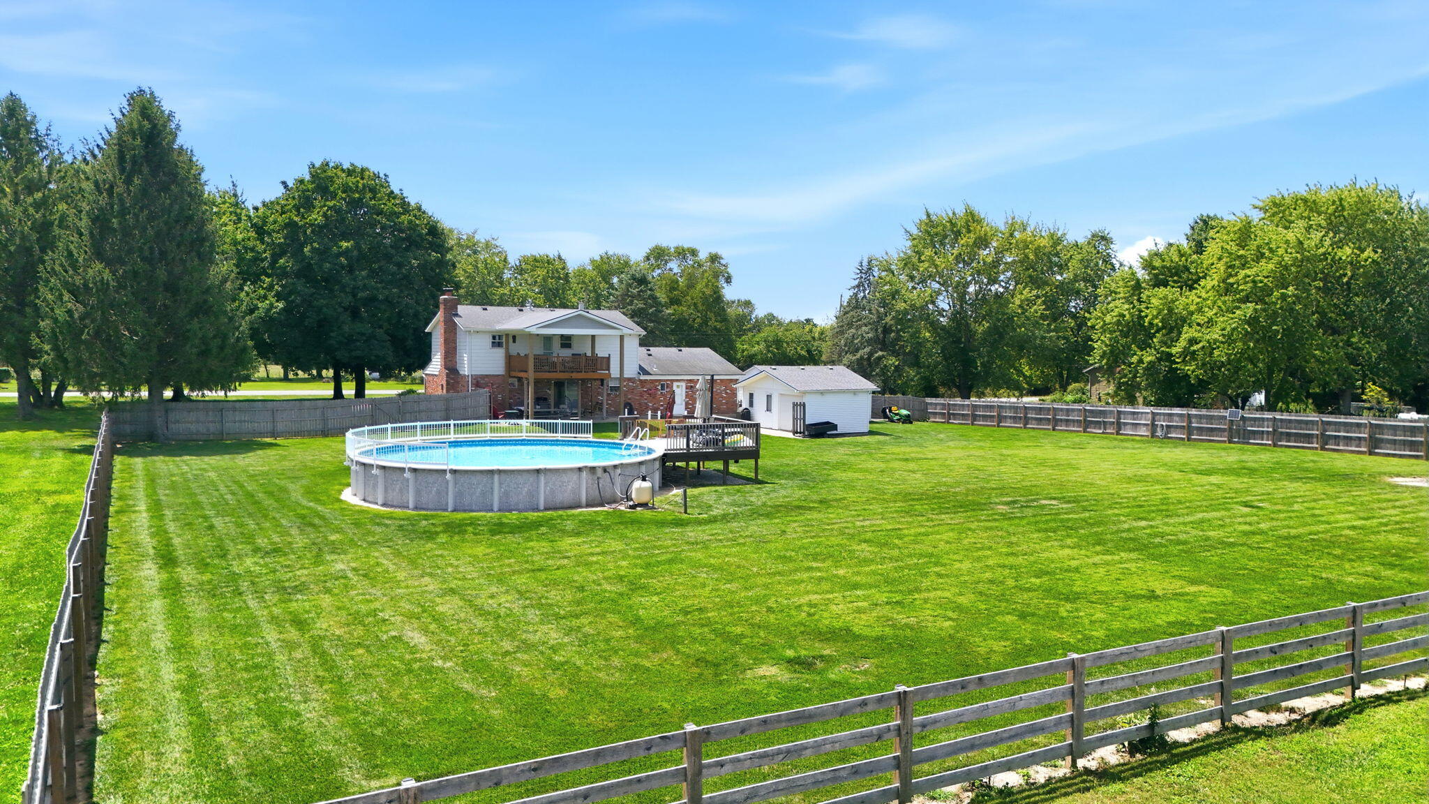 5258 County Line, Springfield, Ohio 45502