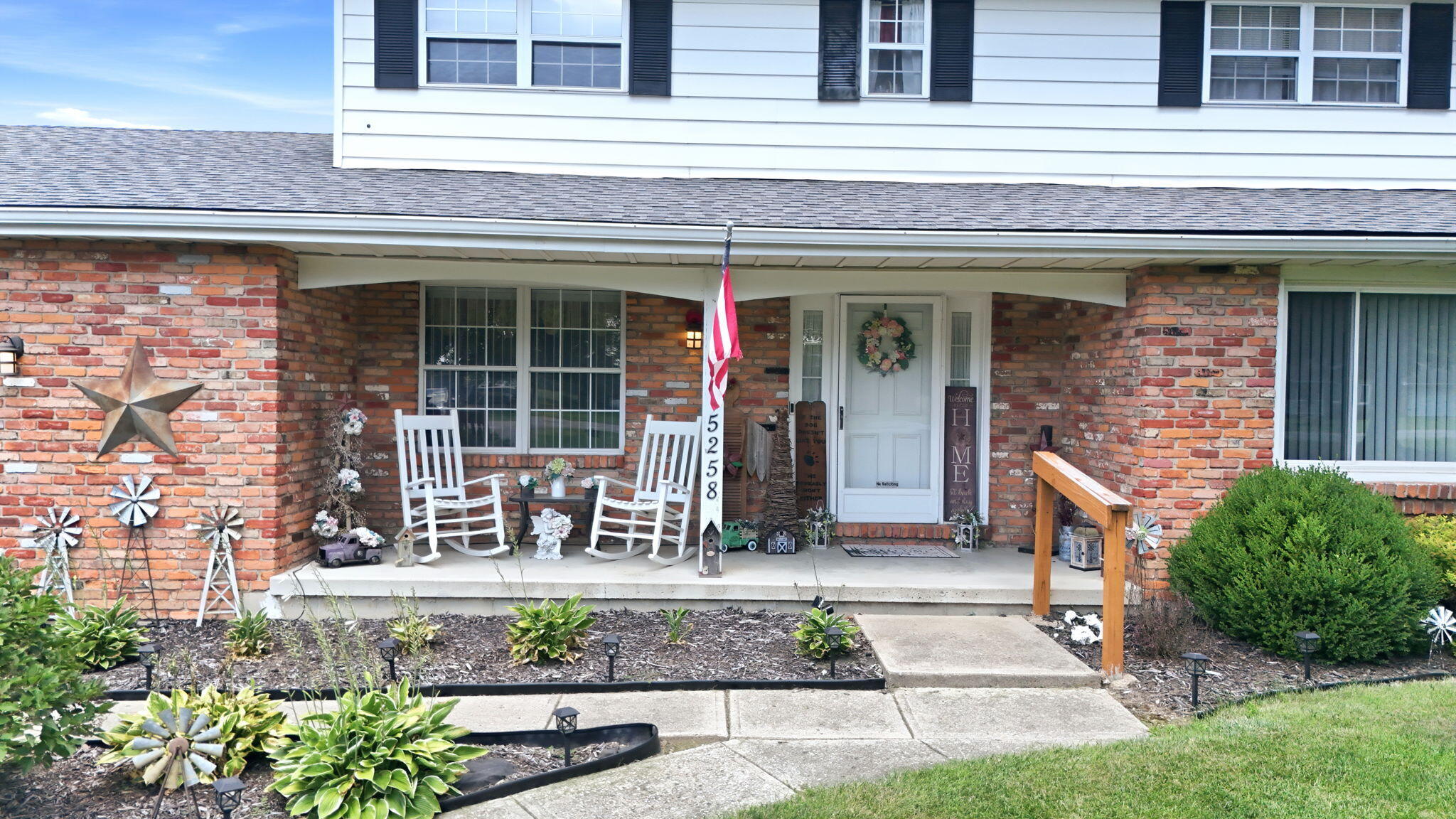 5258 County Line, Springfield, Ohio 45502