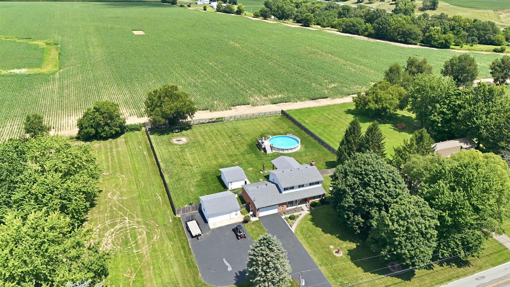 5258 County Line, Springfield, Ohio 45502