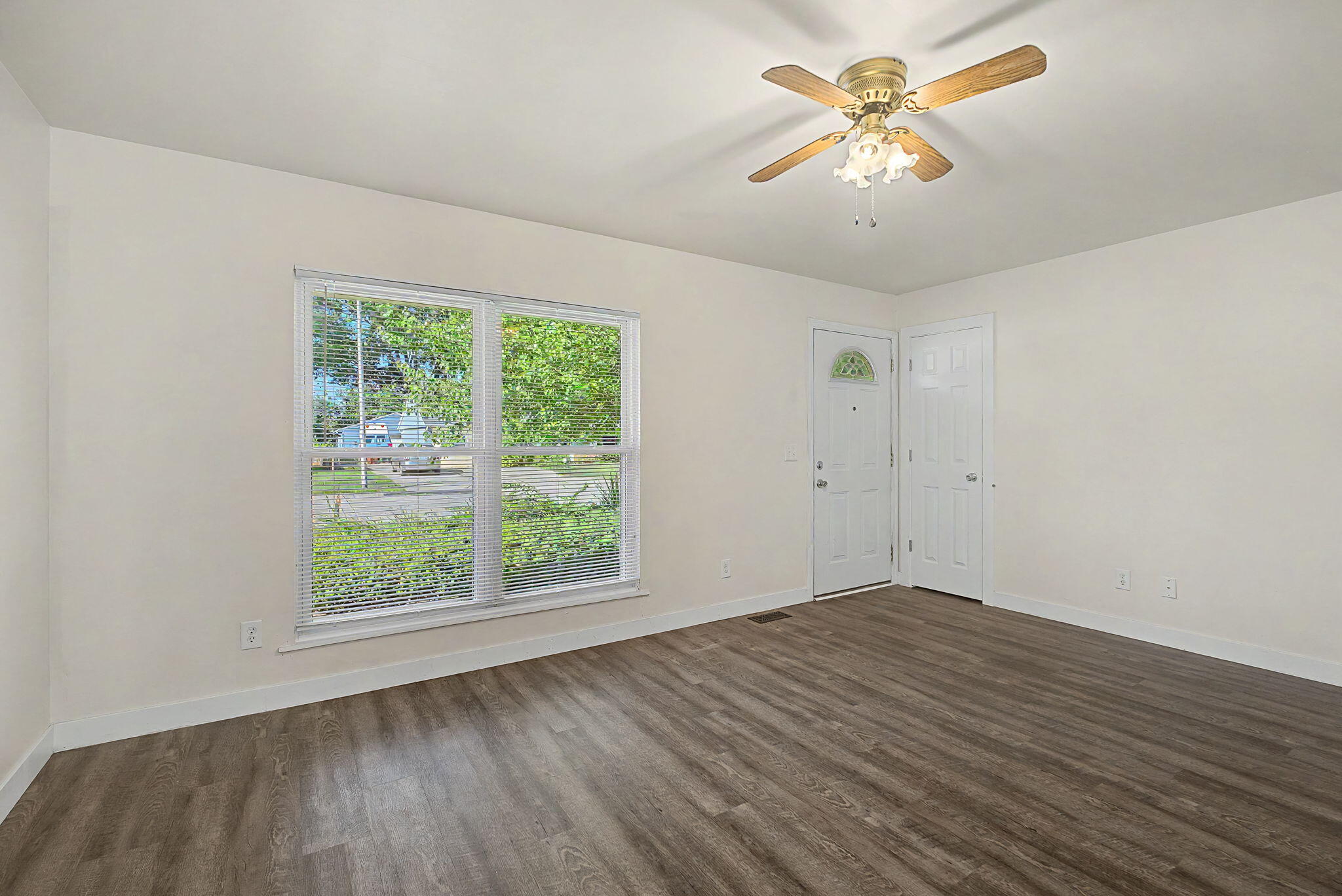 1209 Hemlock, New Carlisle, Ohio 45344