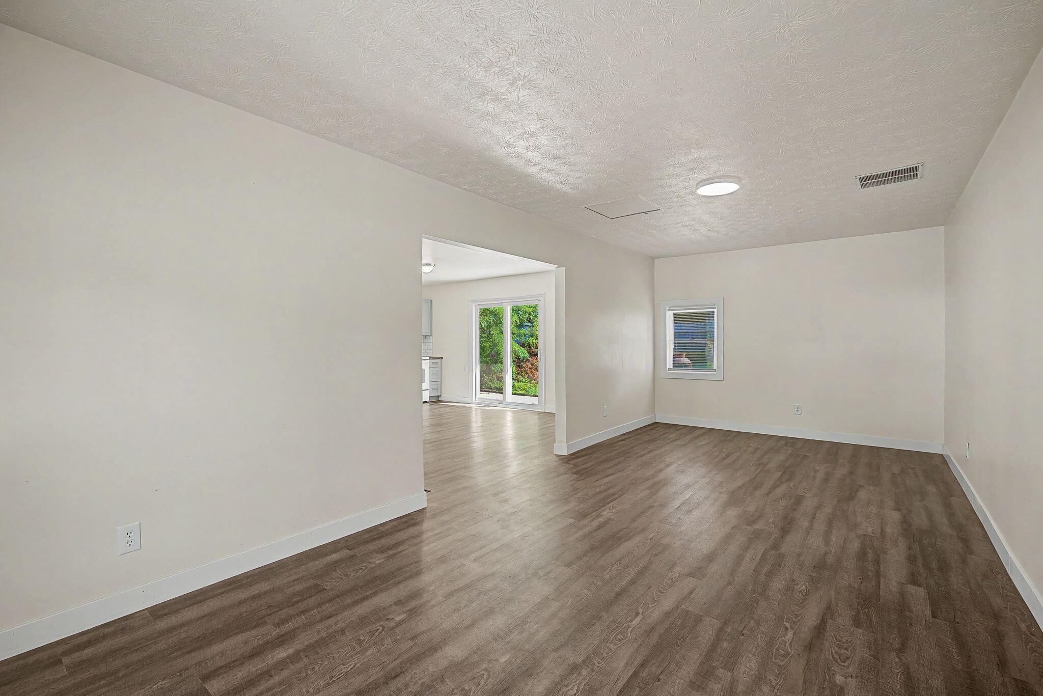 1209 Hemlock, New Carlisle, Ohio 45344