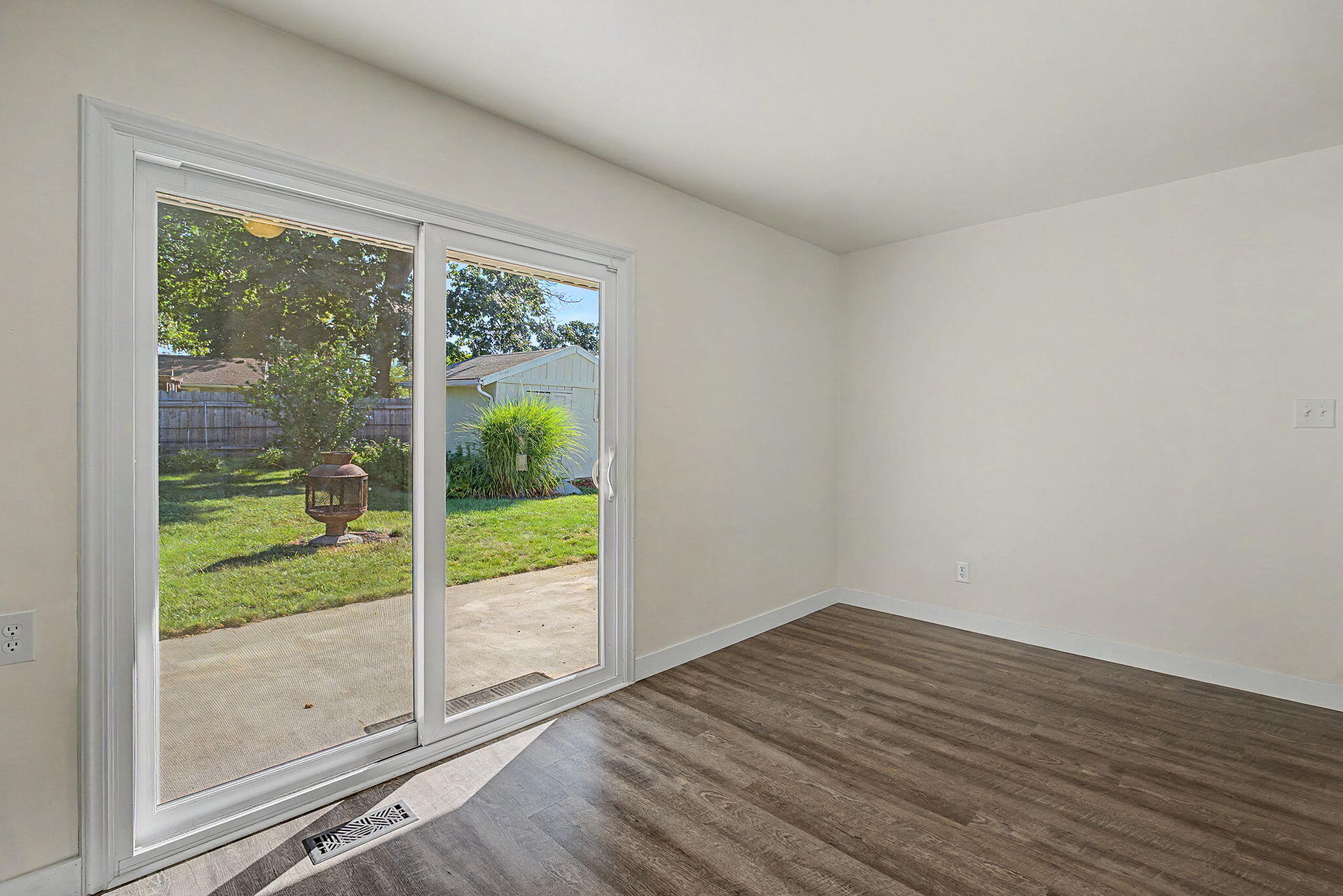 1209 Hemlock, New Carlisle, Ohio 45344