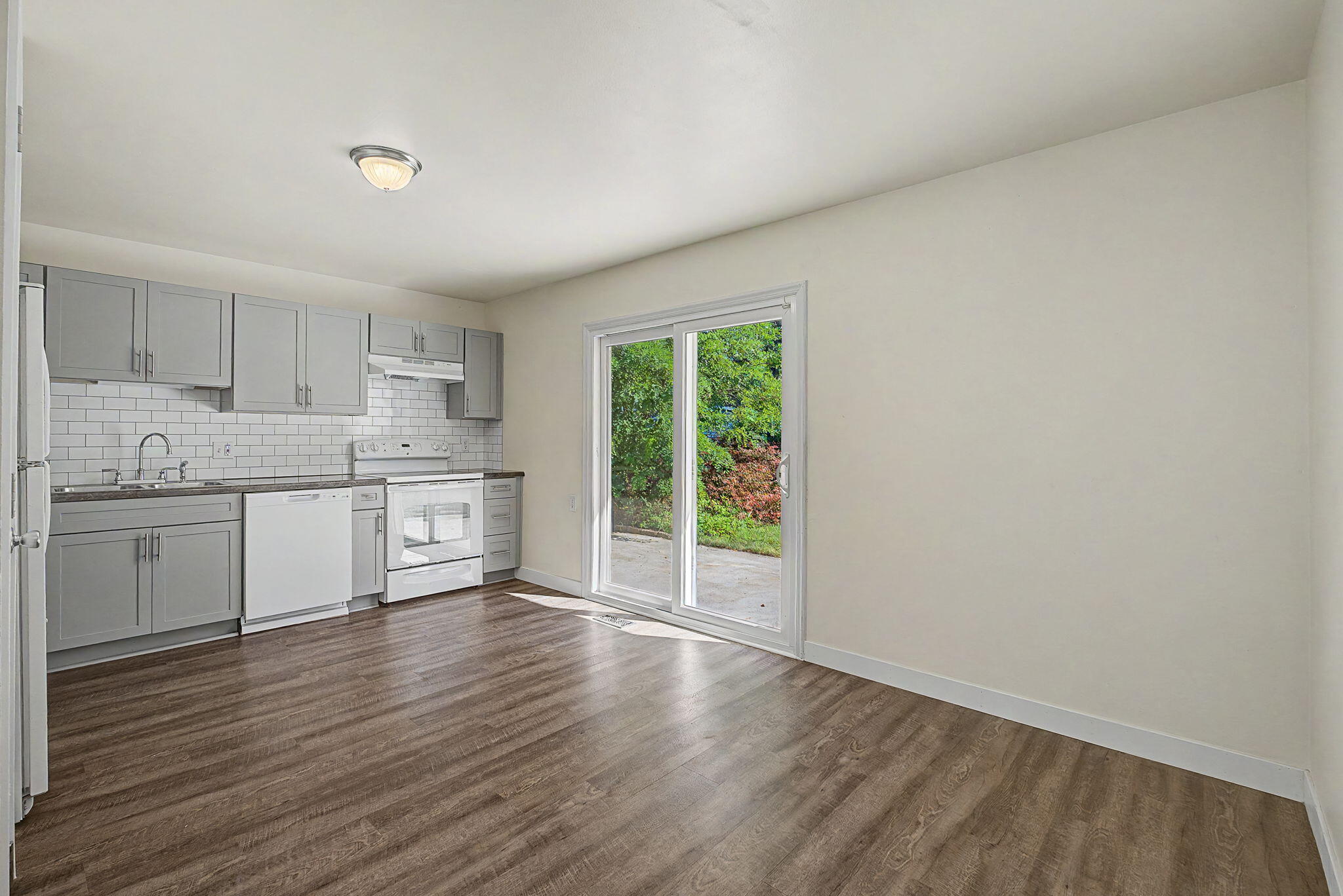 1209 Hemlock, New Carlisle, Ohio 45344