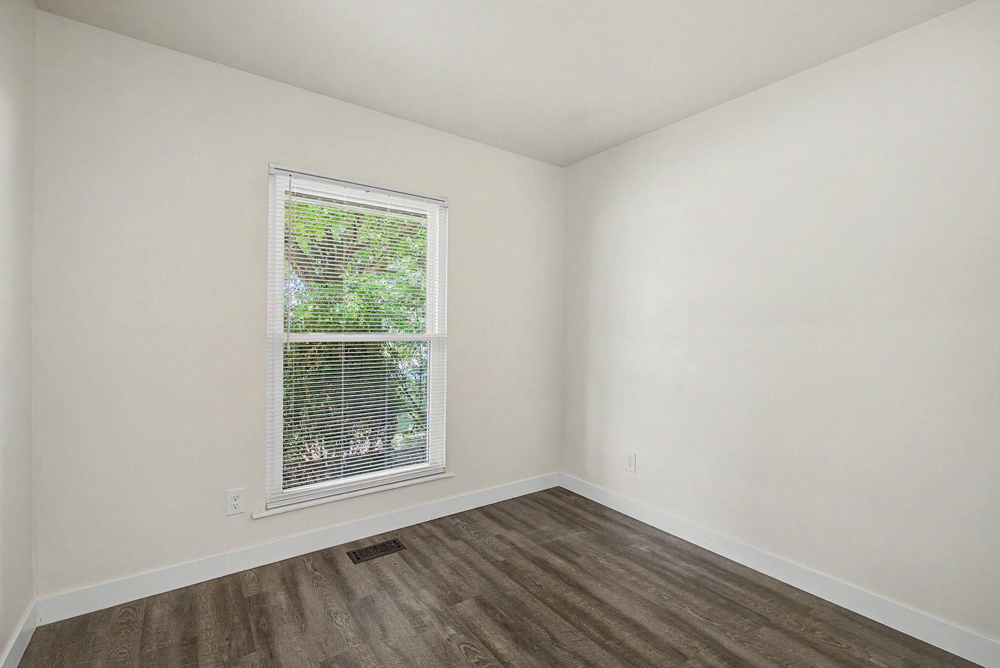 1209 Hemlock, New Carlisle, Ohio 45344
