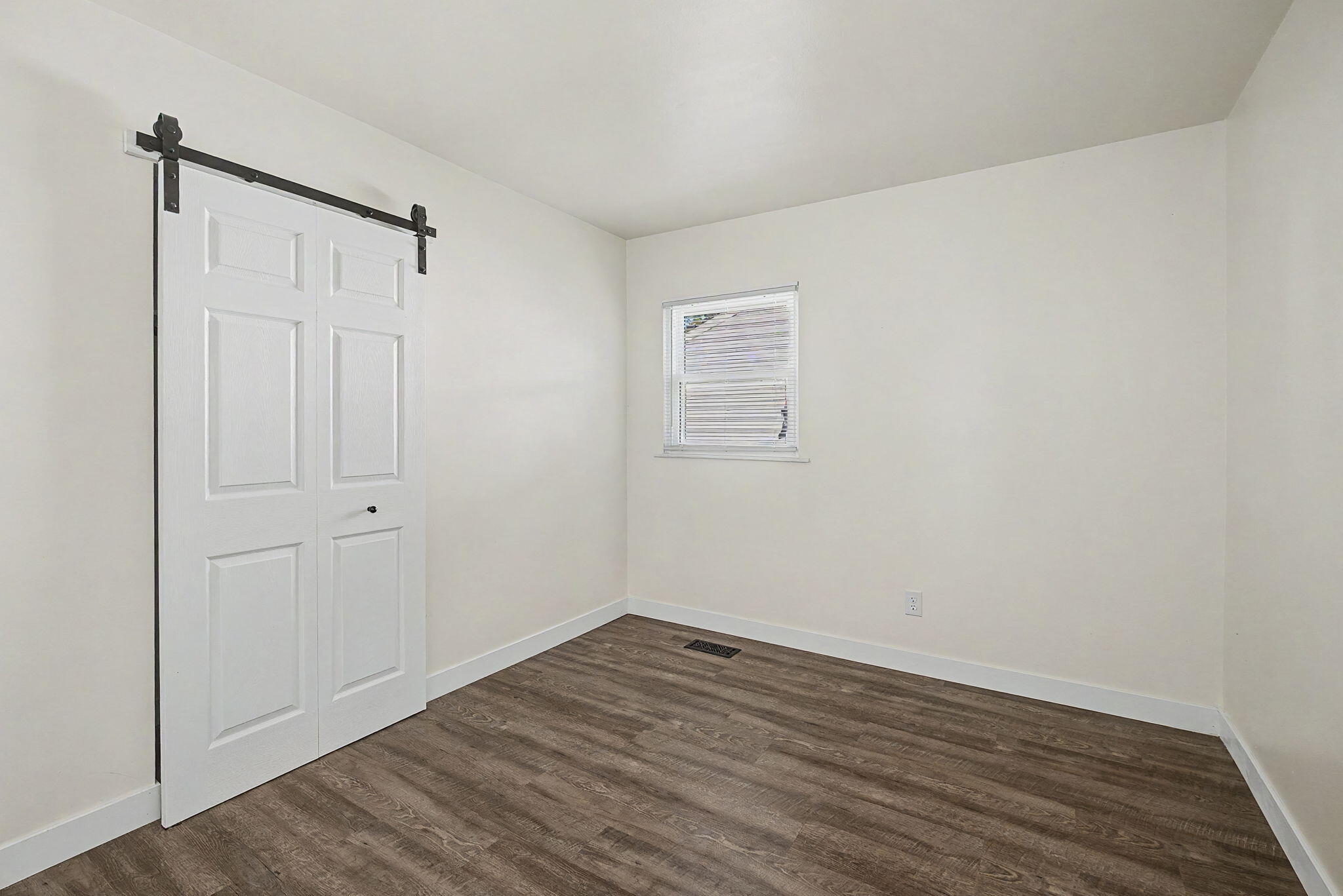 1209 Hemlock, New Carlisle, Ohio 45344