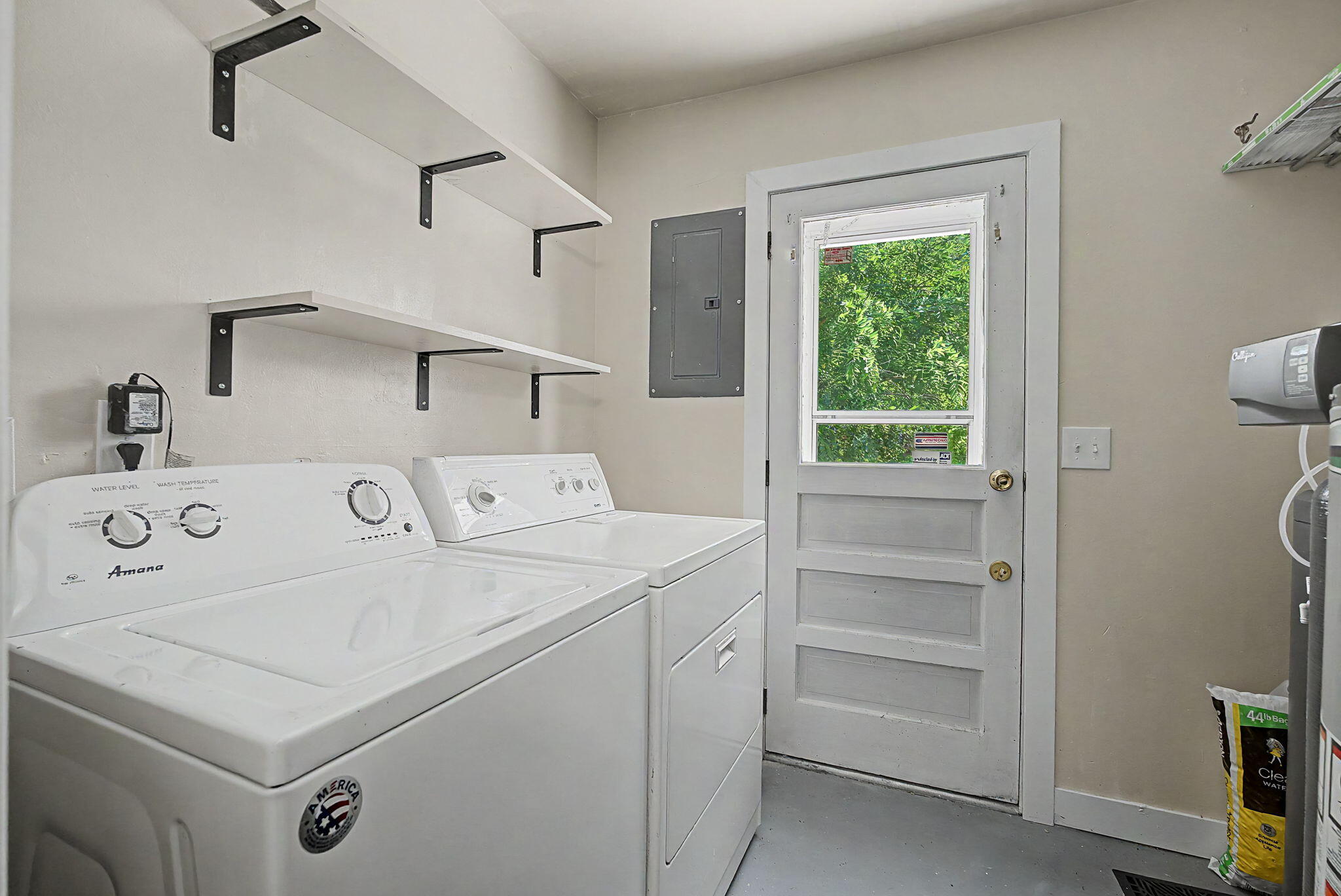 1209 Hemlock, New Carlisle, Ohio 45344