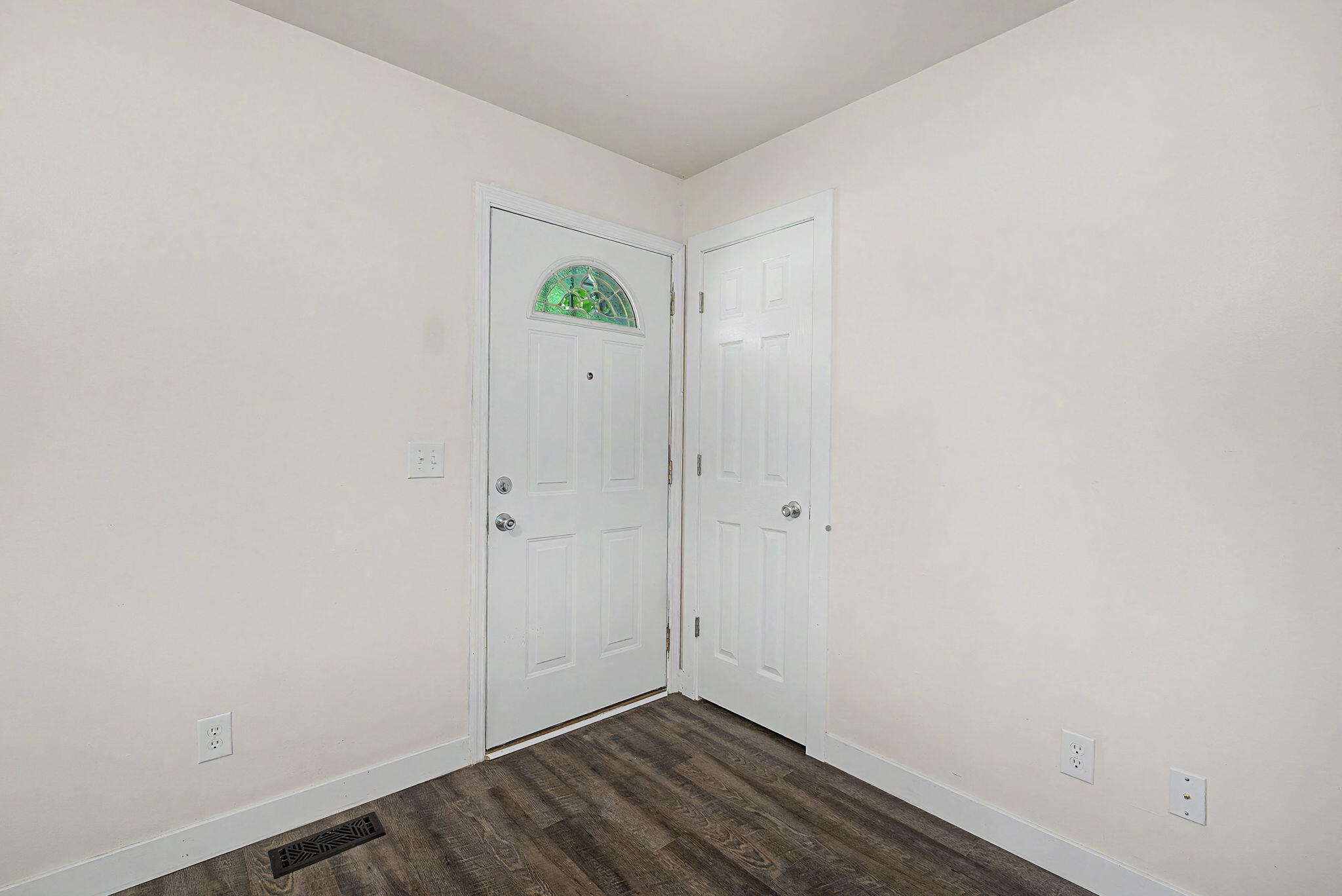 1209 Hemlock, New Carlisle, Ohio 45344