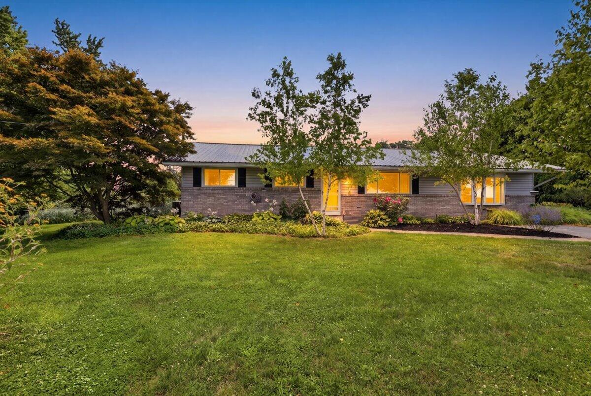 6343 Old Columbus, Springfield, Ohio 45502