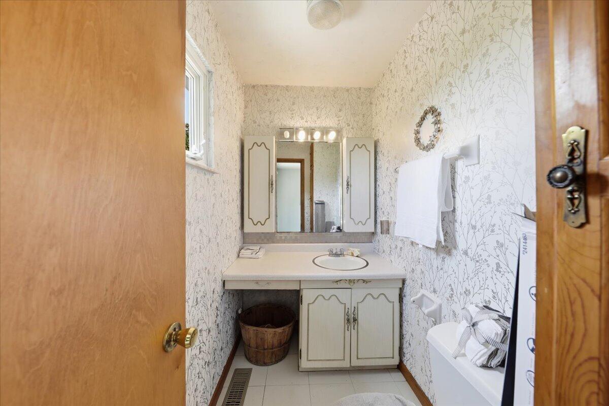 6343 Old Columbus, Springfield, Ohio 45502