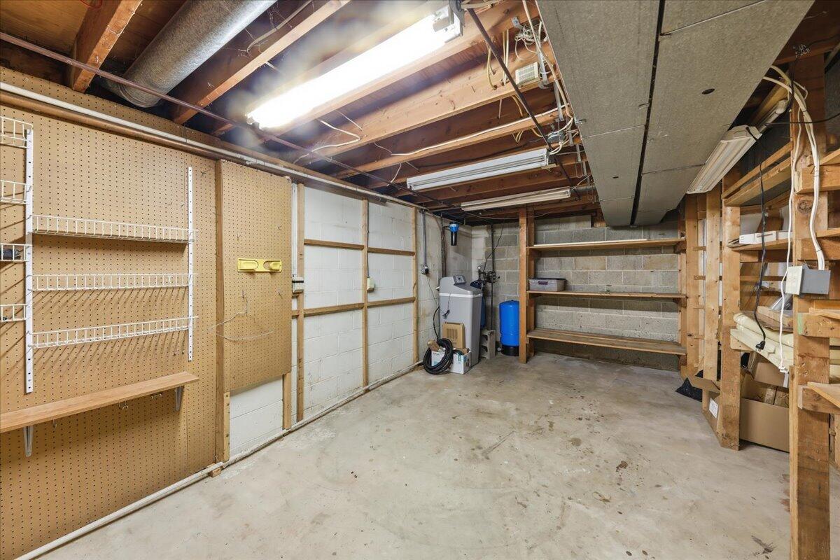 6343 Old Columbus, Springfield, Ohio 45502