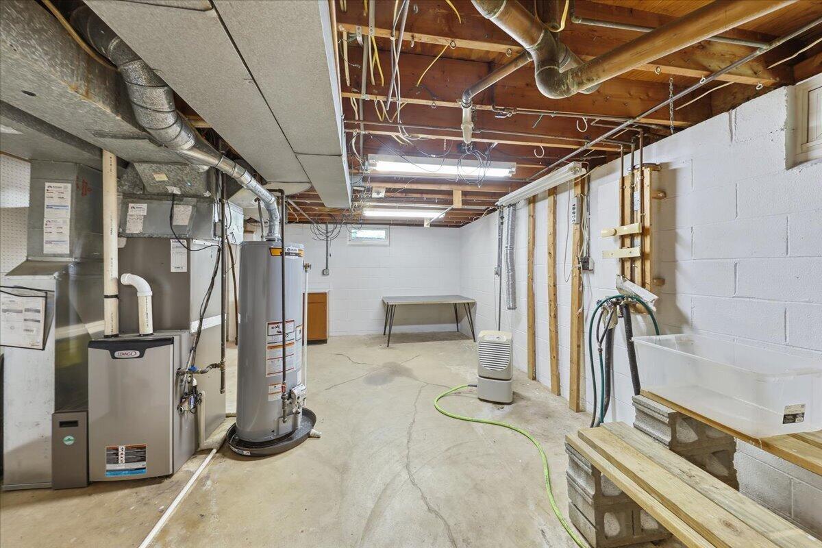 6343 Old Columbus, Springfield, Ohio 45502