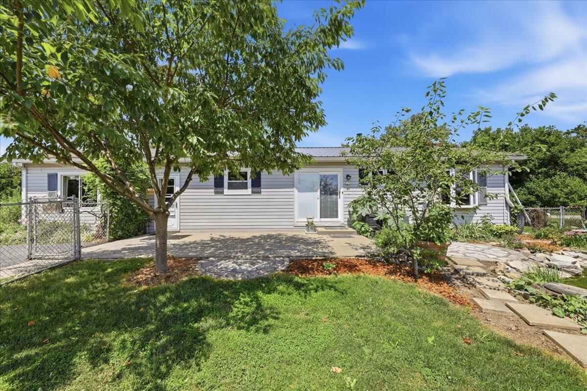 6343 Old Columbus, Springfield, Ohio 45502