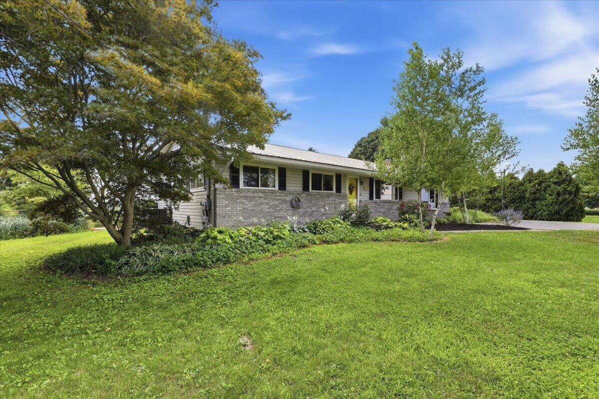 6343 Old Columbus, Springfield, Ohio 45502