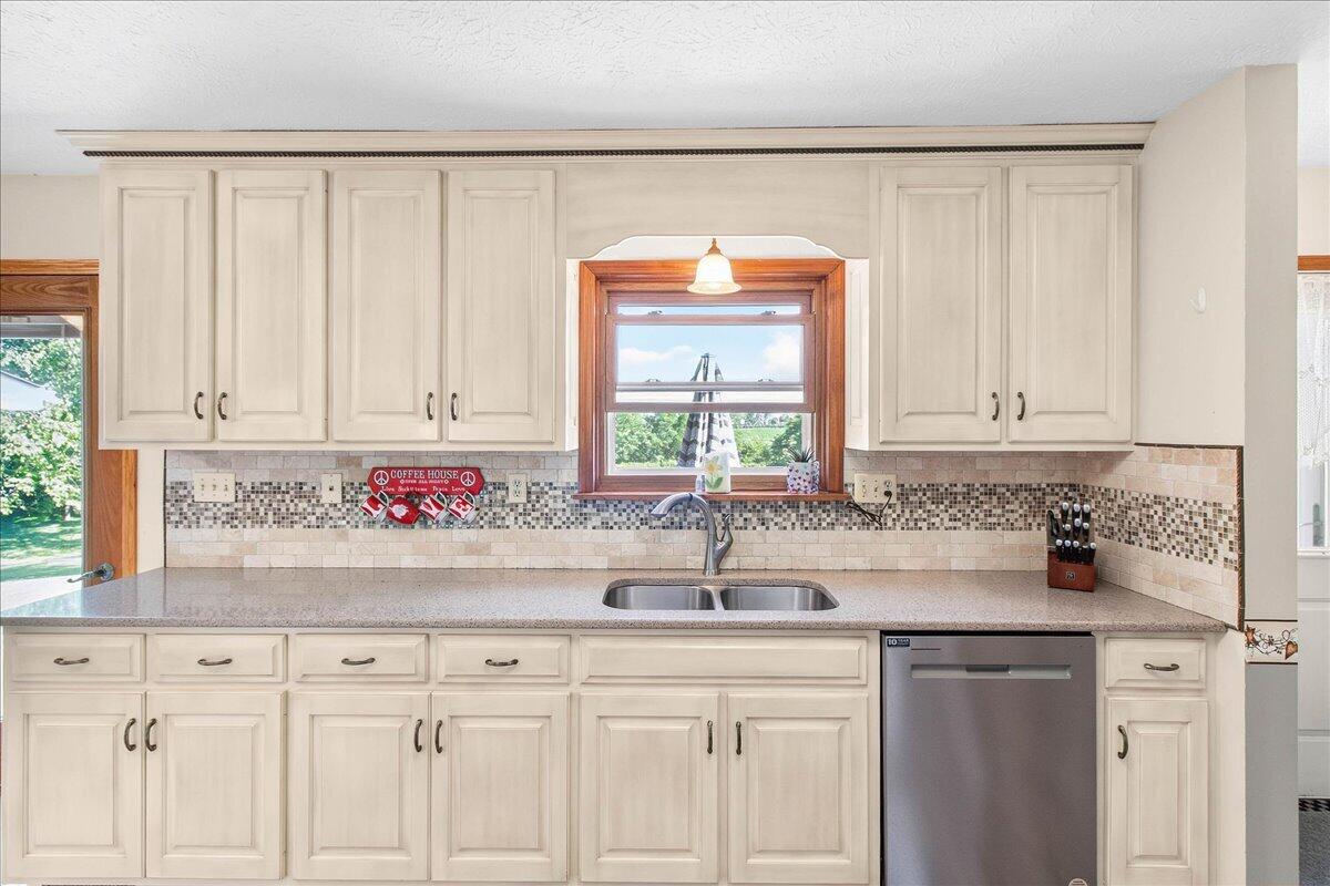 1380 County Road 11, Bellefontaine, Ohio 43311