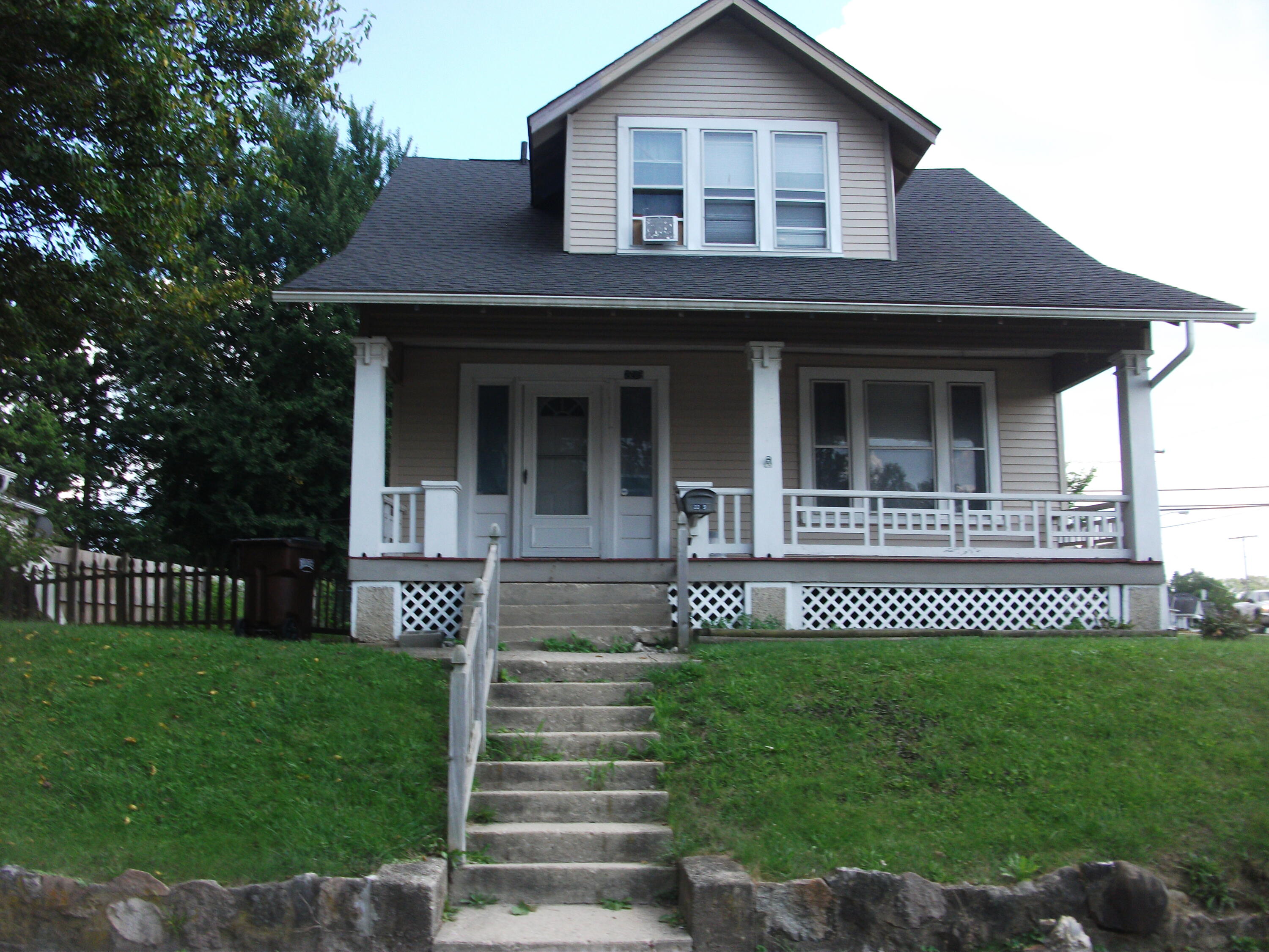 2209 Columbus, Springfield, Ohio 45503