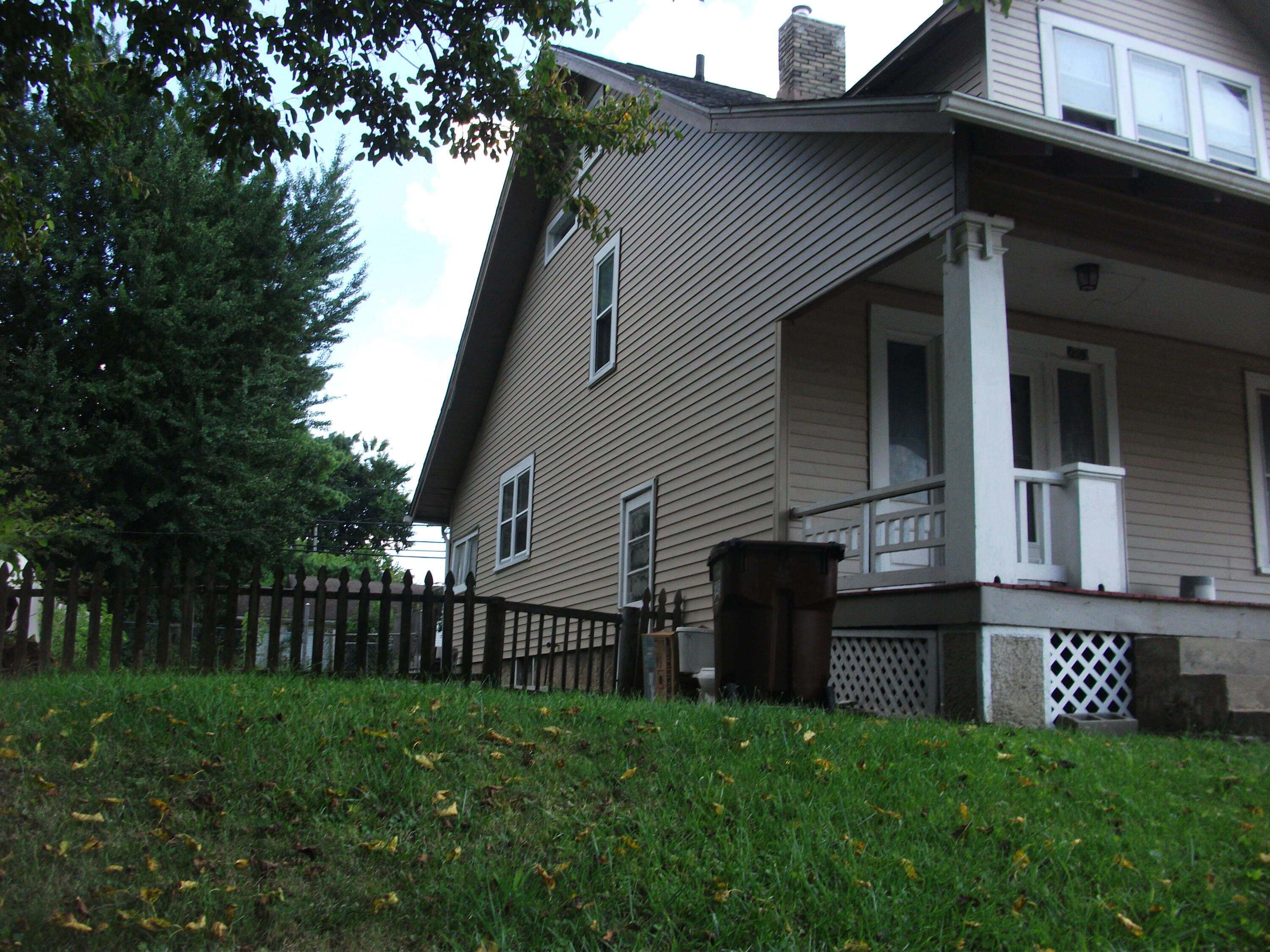 2209 Columbus, Springfield, Ohio 45503