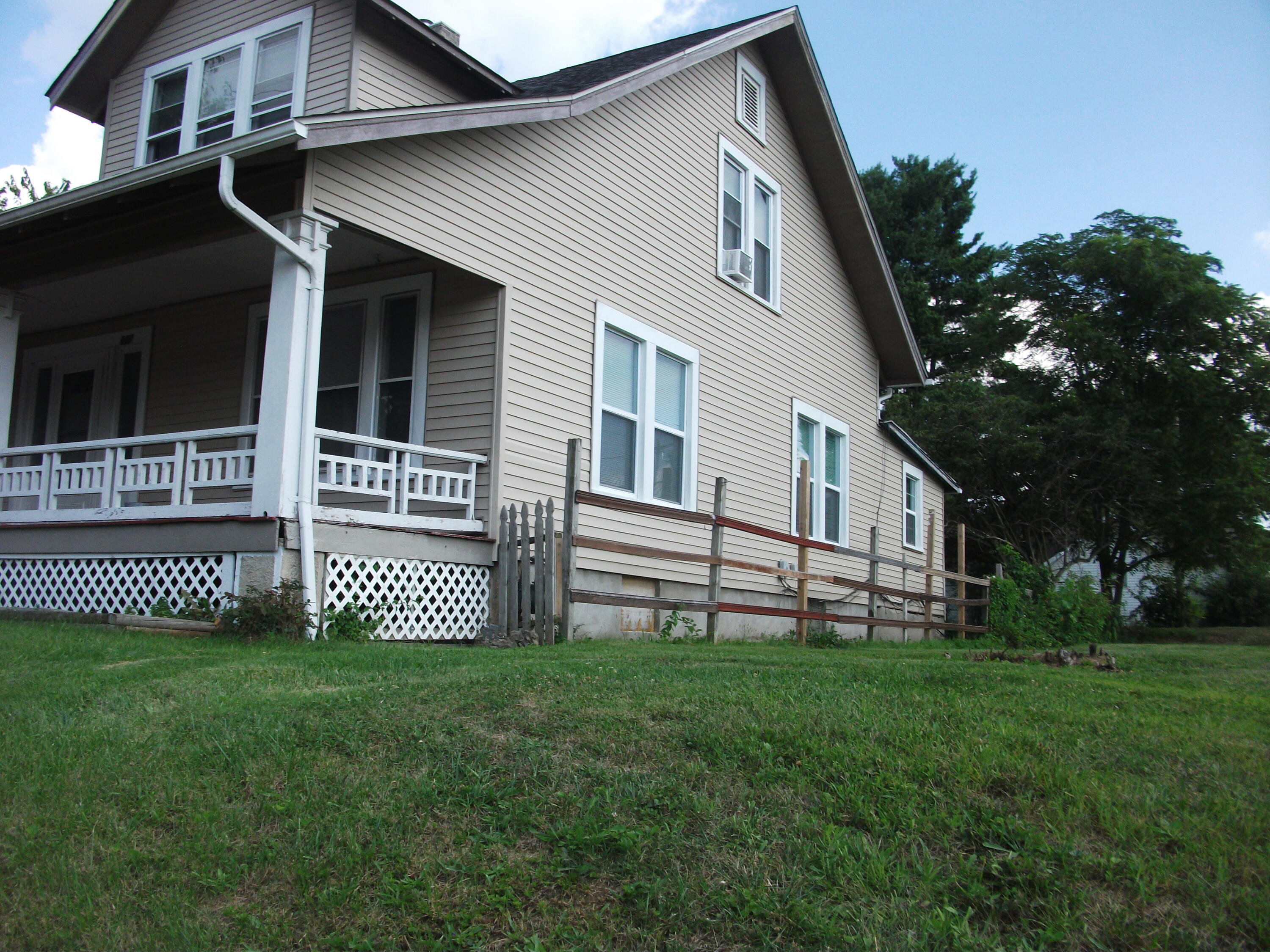 2209 Columbus, Springfield, Ohio 45503
