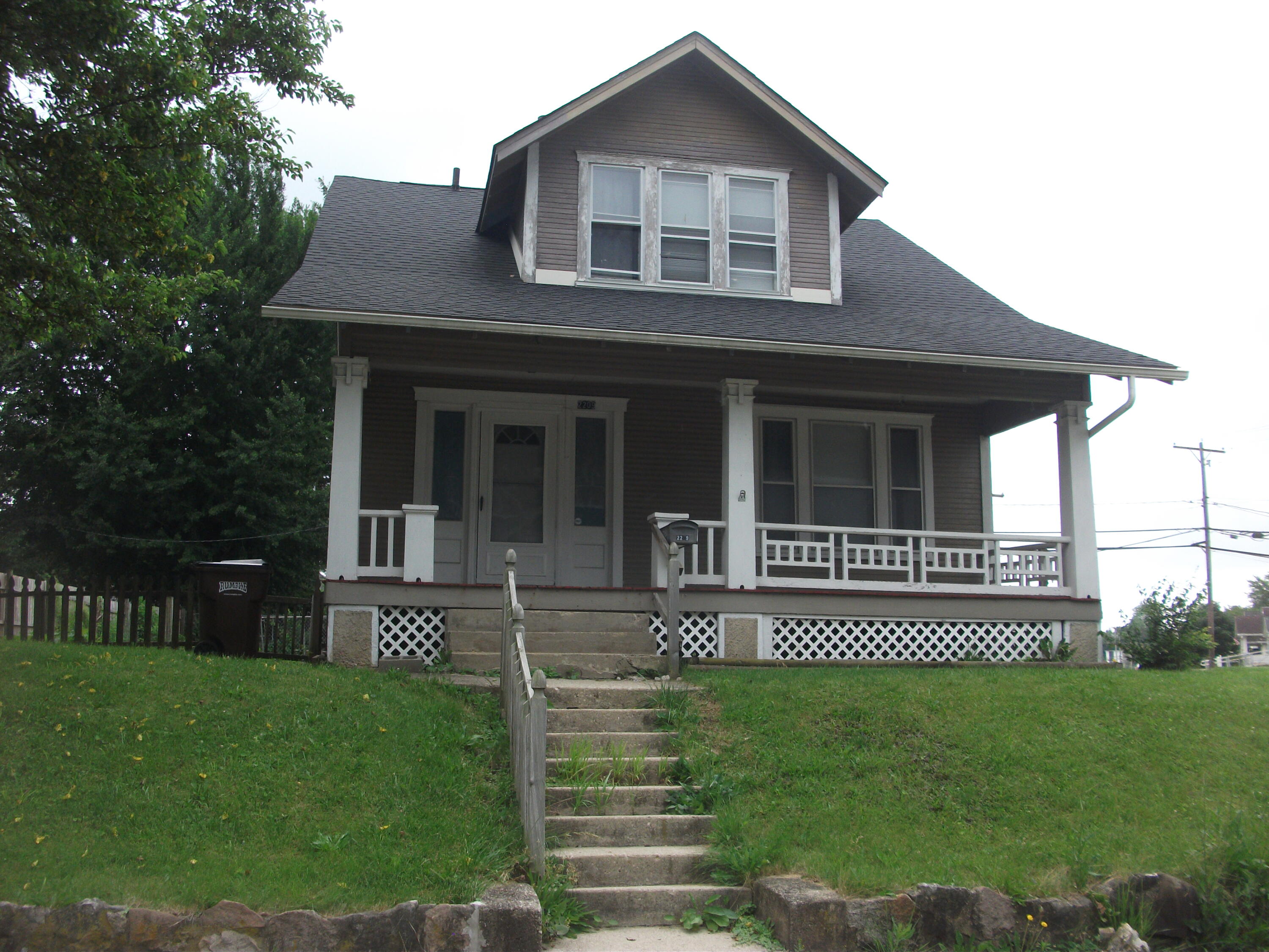 2209 Columbus, Springfield, Ohio 45503