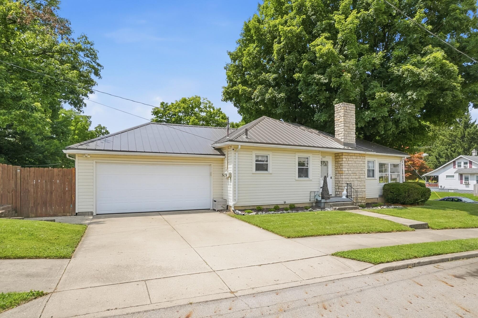 1537 Greenwood, Springfield, Ohio 45503
