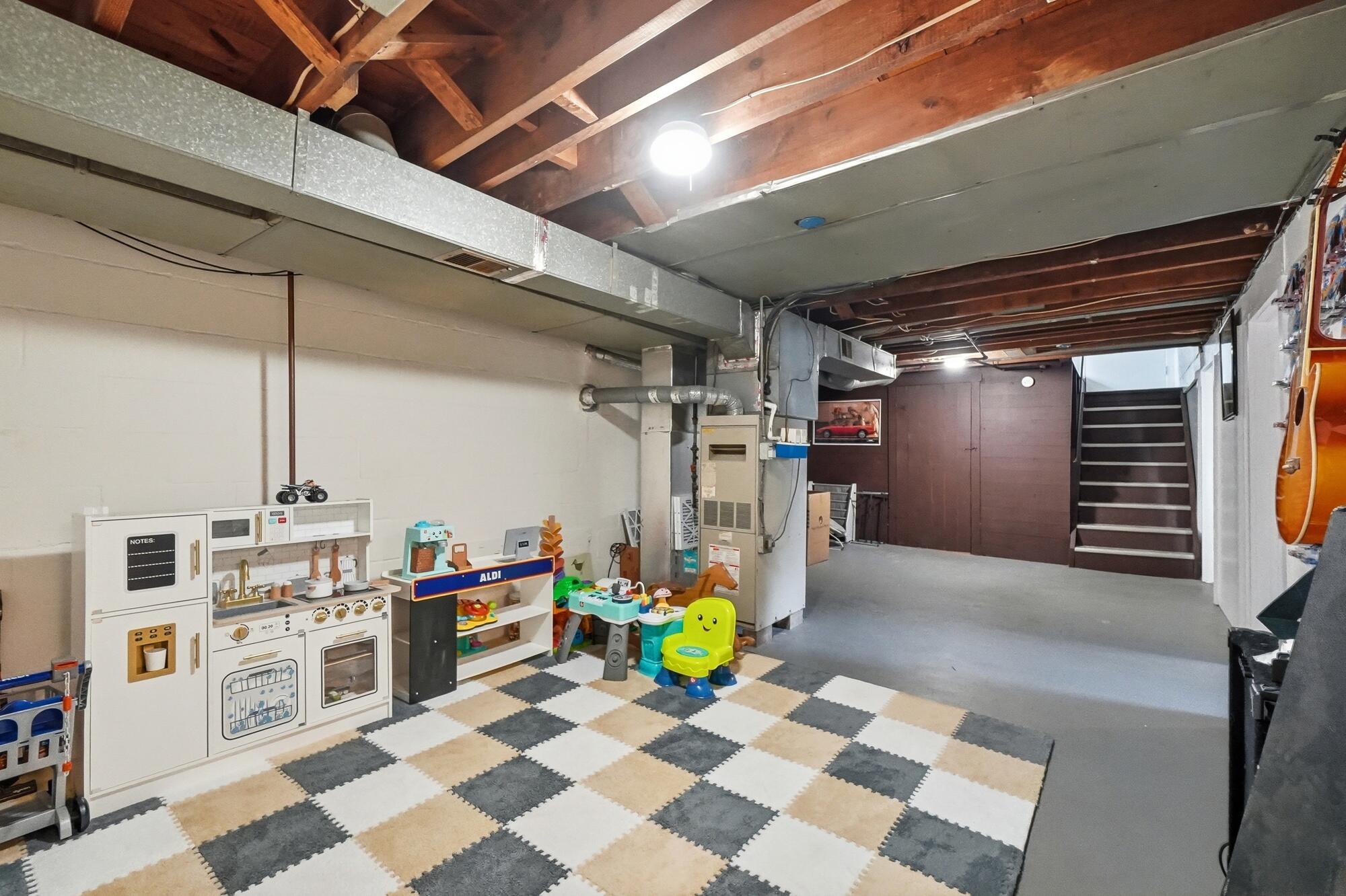 1537 Greenwood, Springfield, Ohio 45503