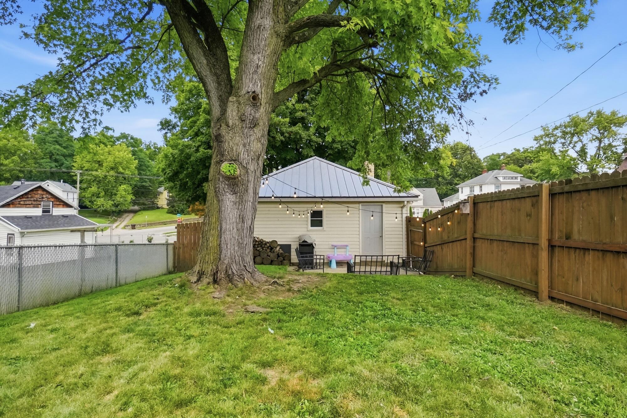 1537 Greenwood, Springfield, Ohio 45503