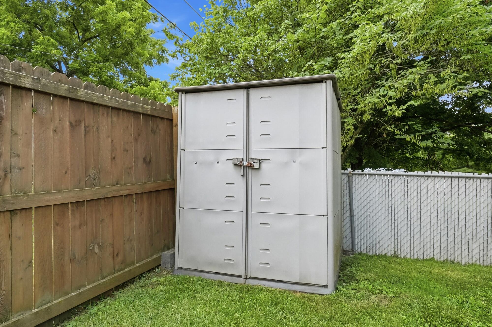1537 Greenwood, Springfield, Ohio 45503