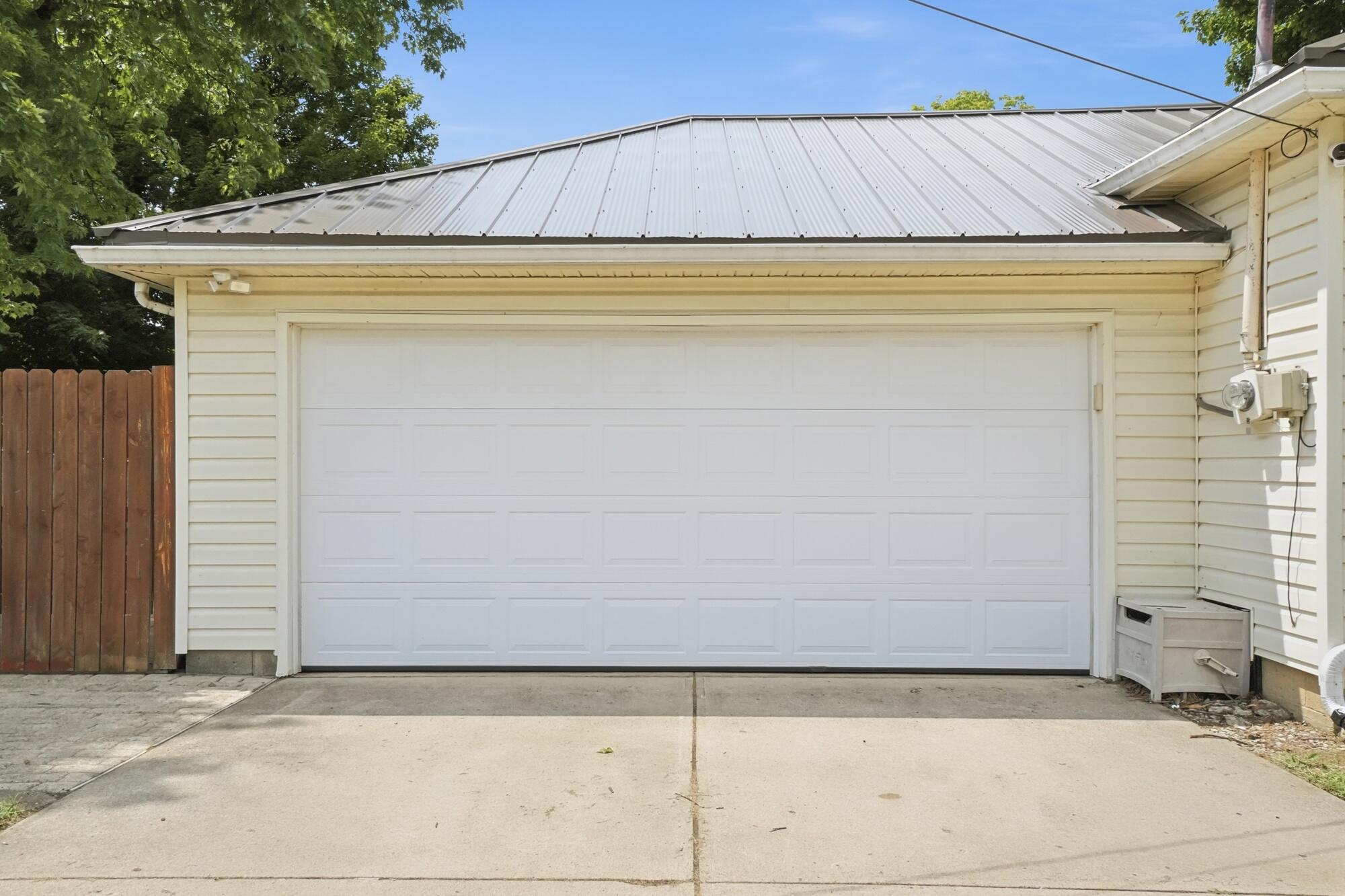 1537 Greenwood, Springfield, Ohio 45503