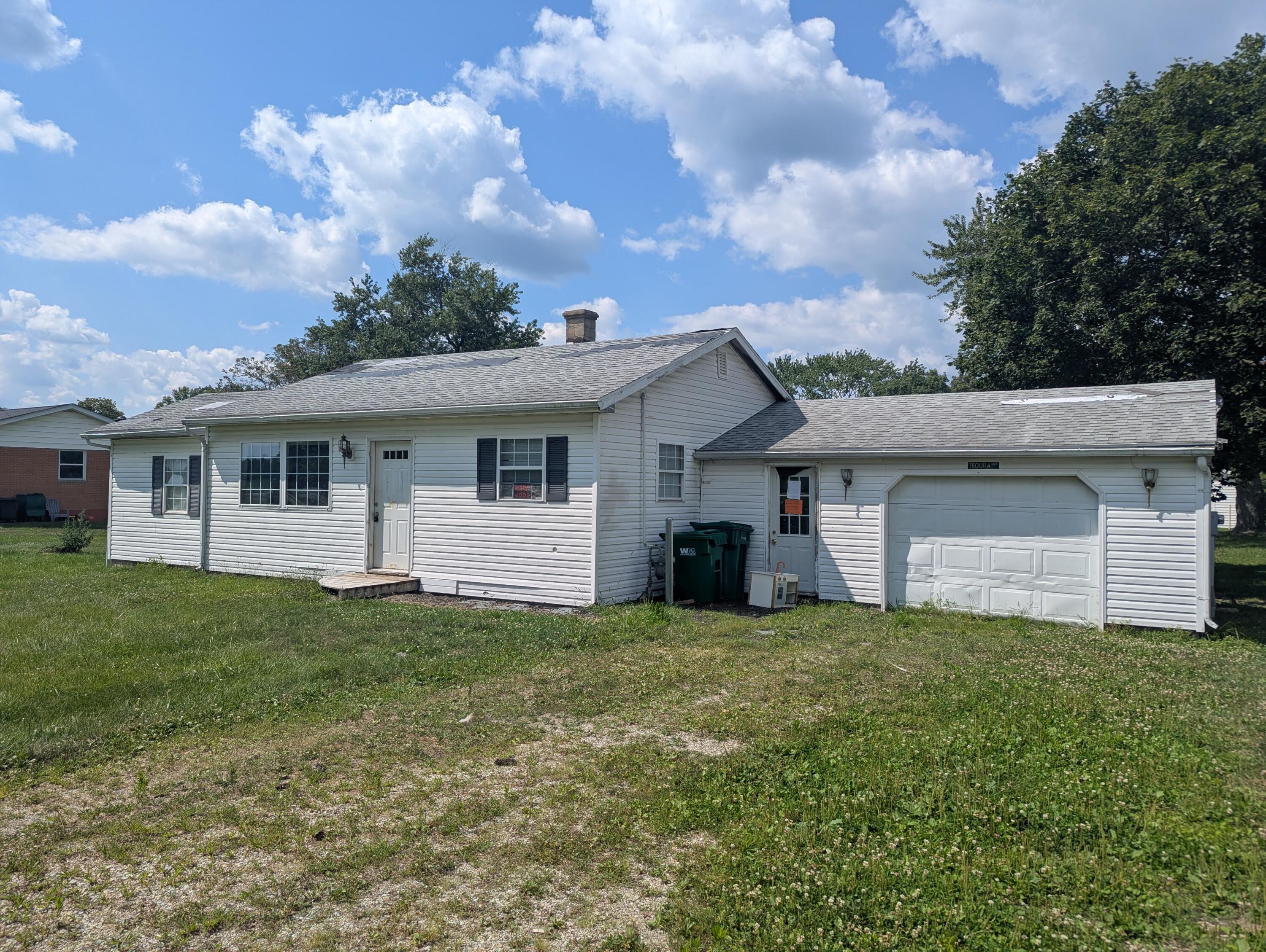 2194 Blee, Springfield, Ohio 45502