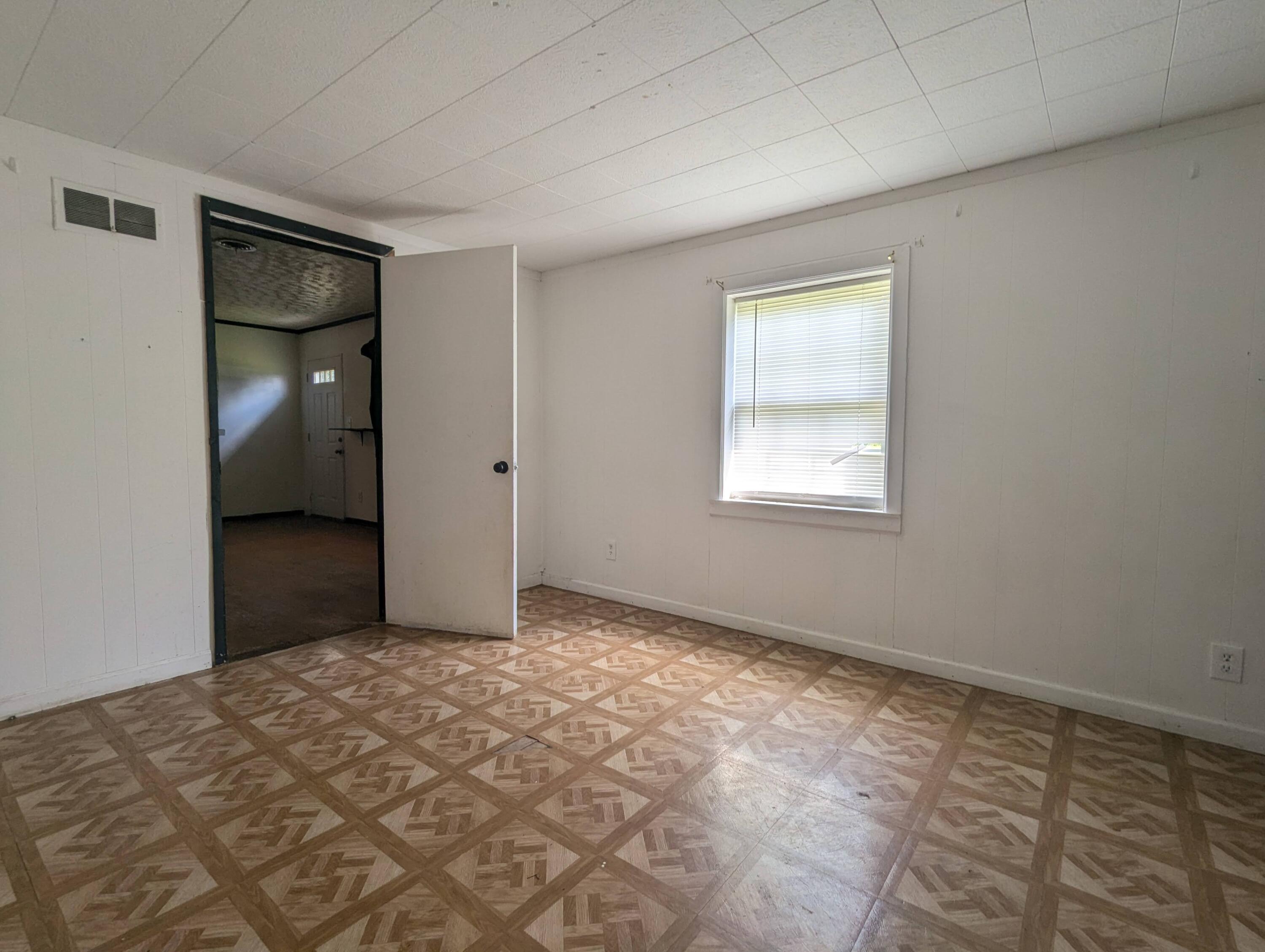 2194 Blee, Springfield, Ohio 45502
