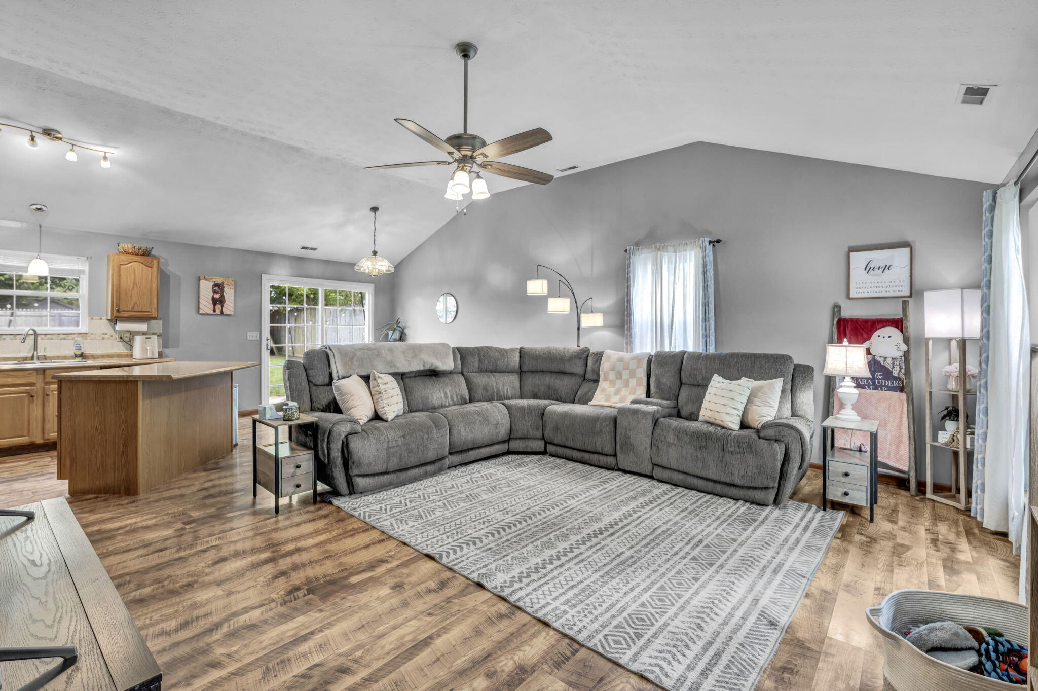909 Mcdowell, Xenia, Ohio 45385