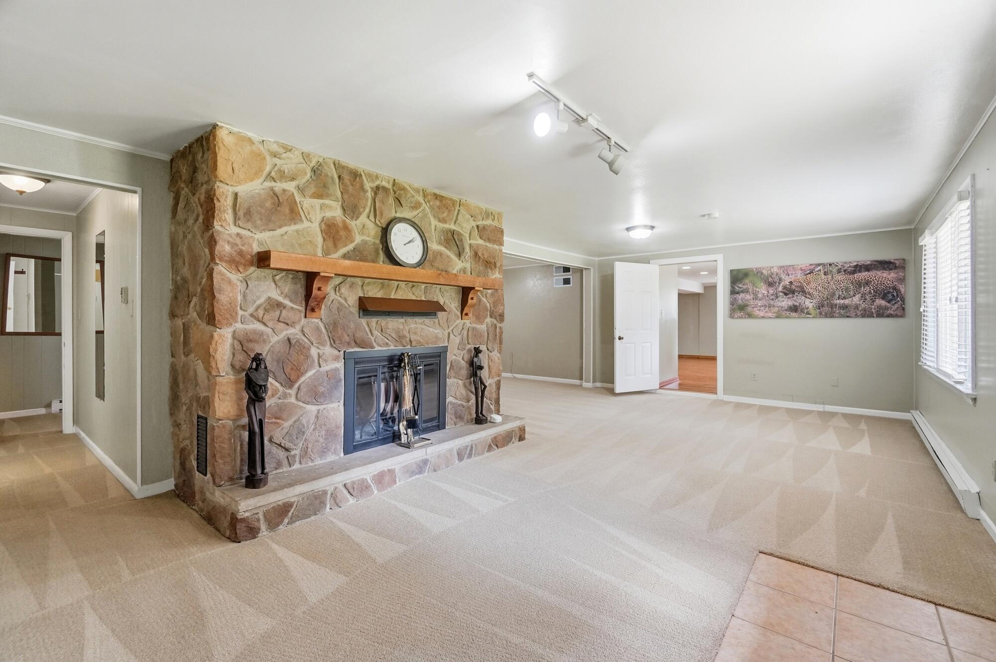 1760 Evanston, Tipp City, Ohio 45371