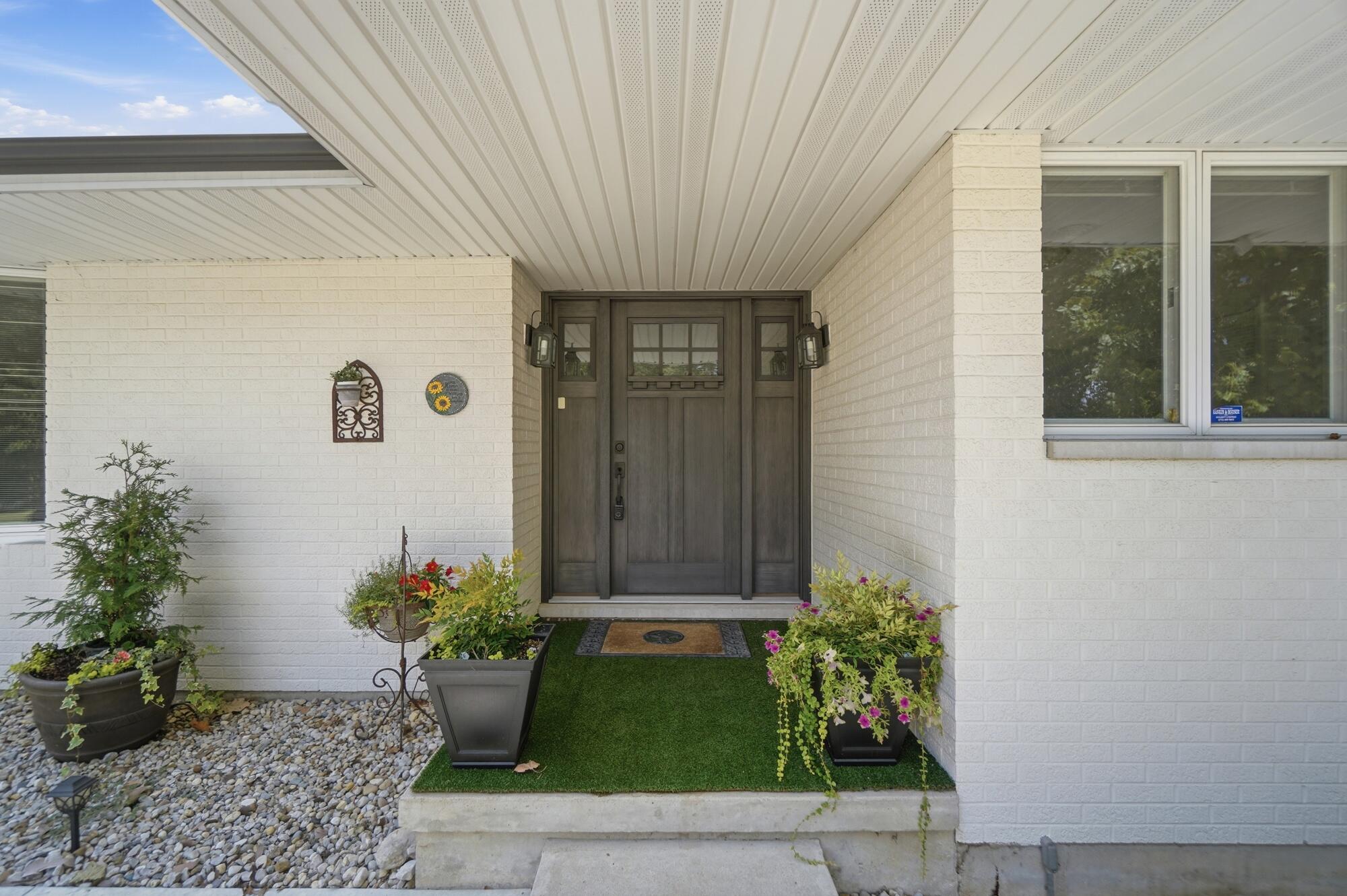 1760 Evanston, Tipp City, Ohio 45371