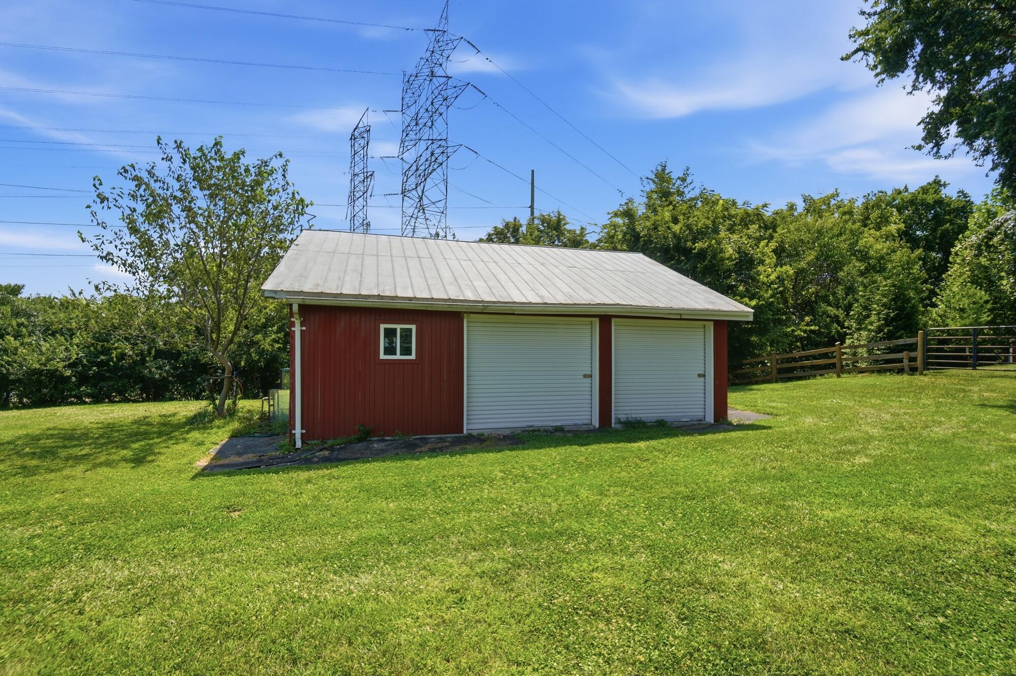 1760 Evanston, Tipp City, Ohio 45371