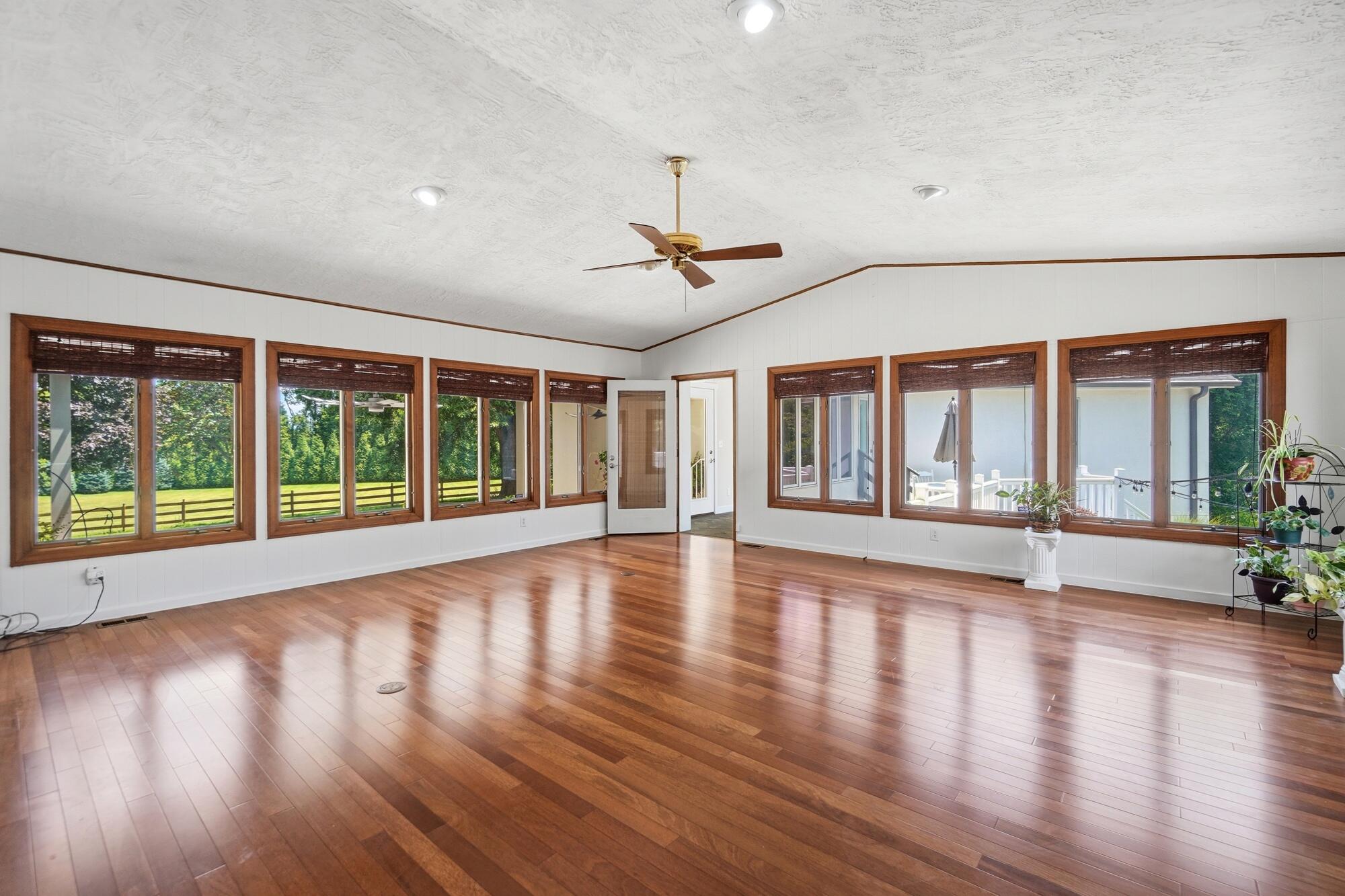 1760 Evanston, Tipp City, Ohio 45371