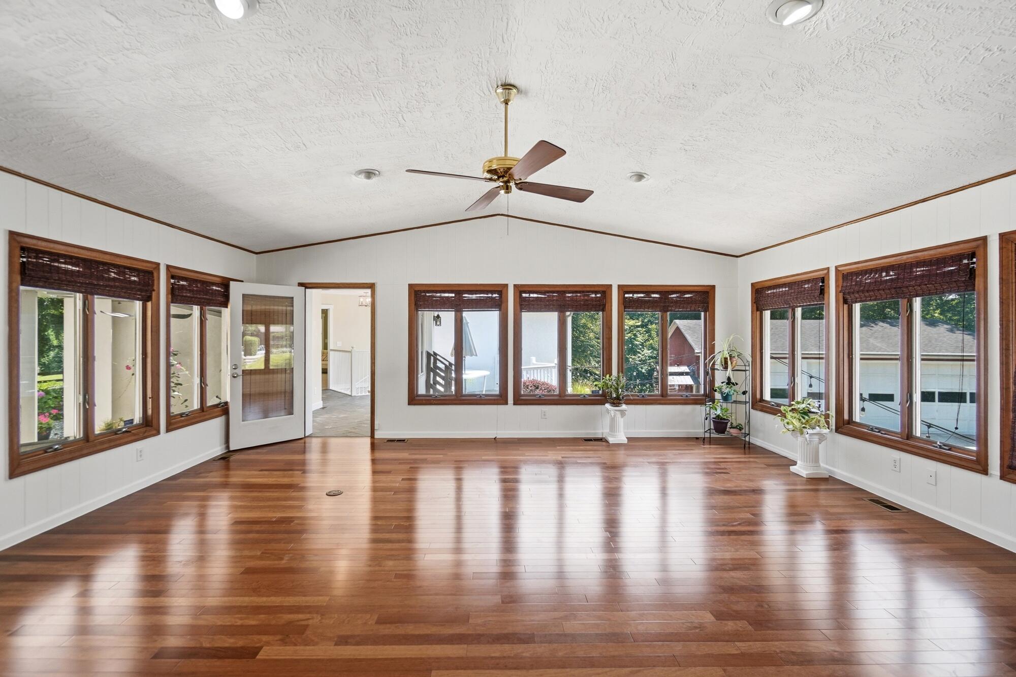 1760 Evanston, Tipp City, Ohio 45371