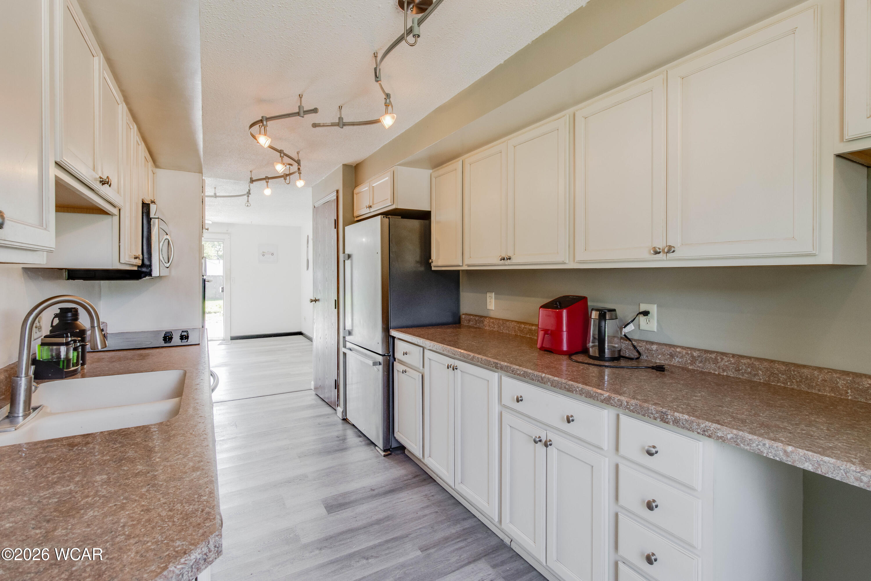 125 Quilna Drive, Lima, Ohio