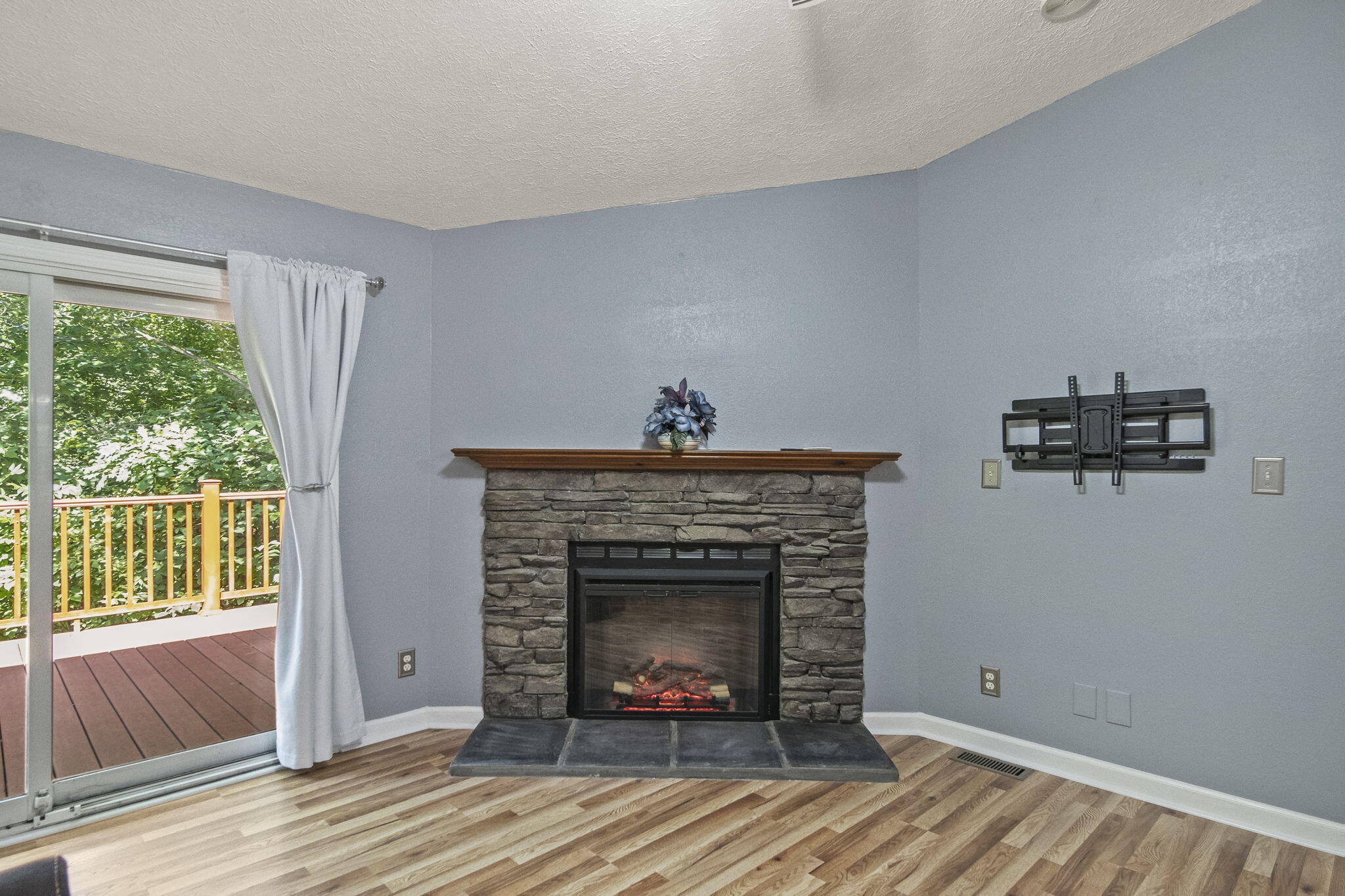 20577 State Route 347, Raymond, Ohio 43067