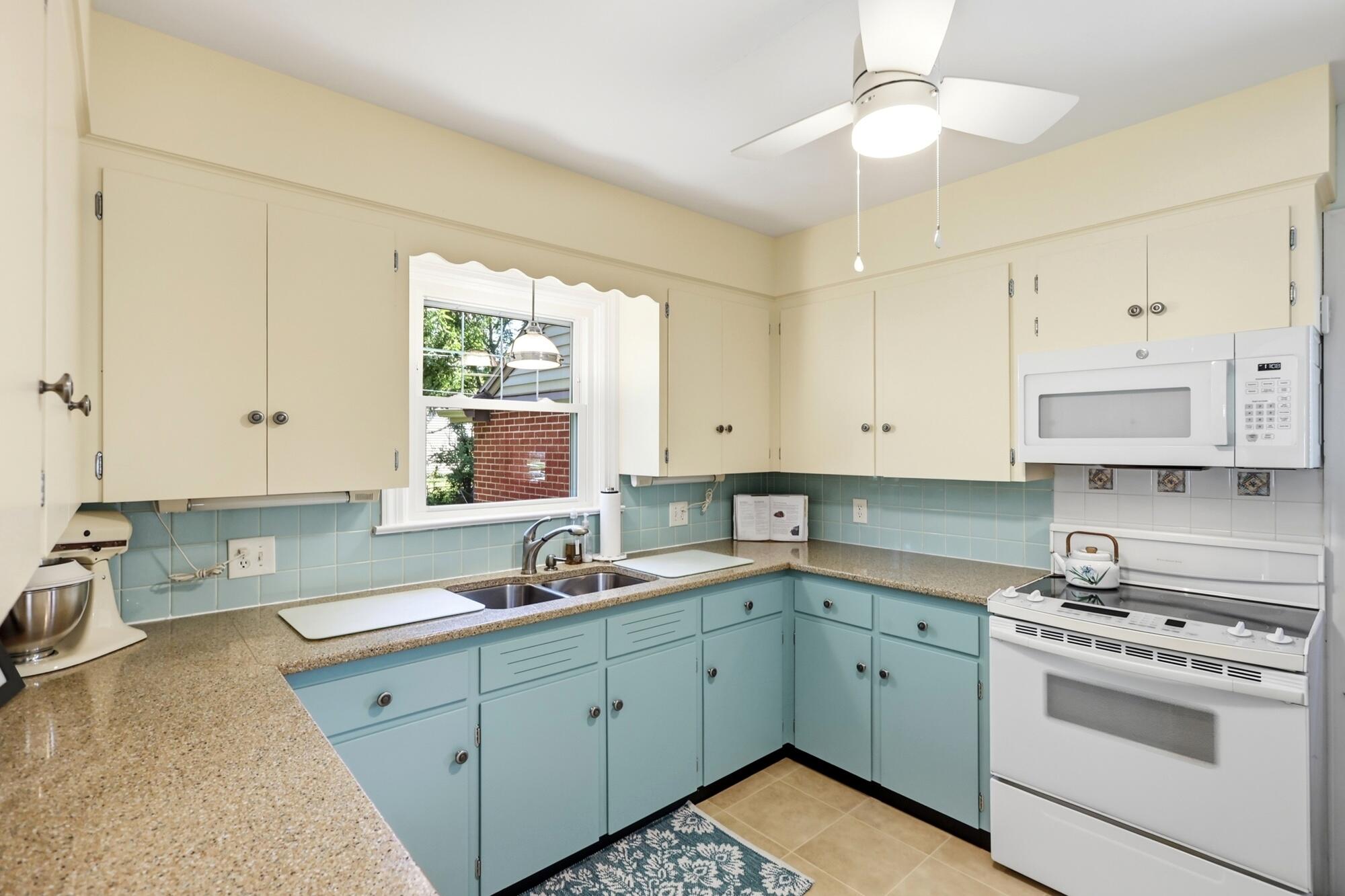 314 Broadmoor, Springfield, Ohio 45504