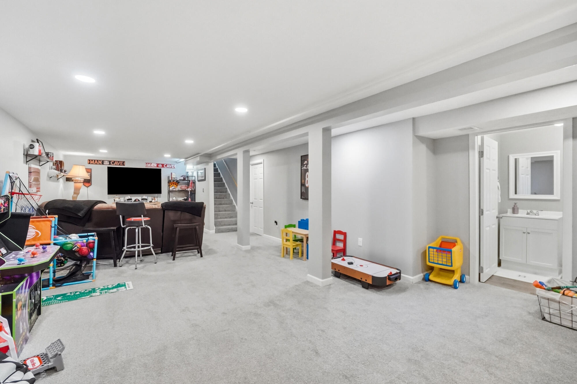 4111 Helena, Springfield, Ohio 45503