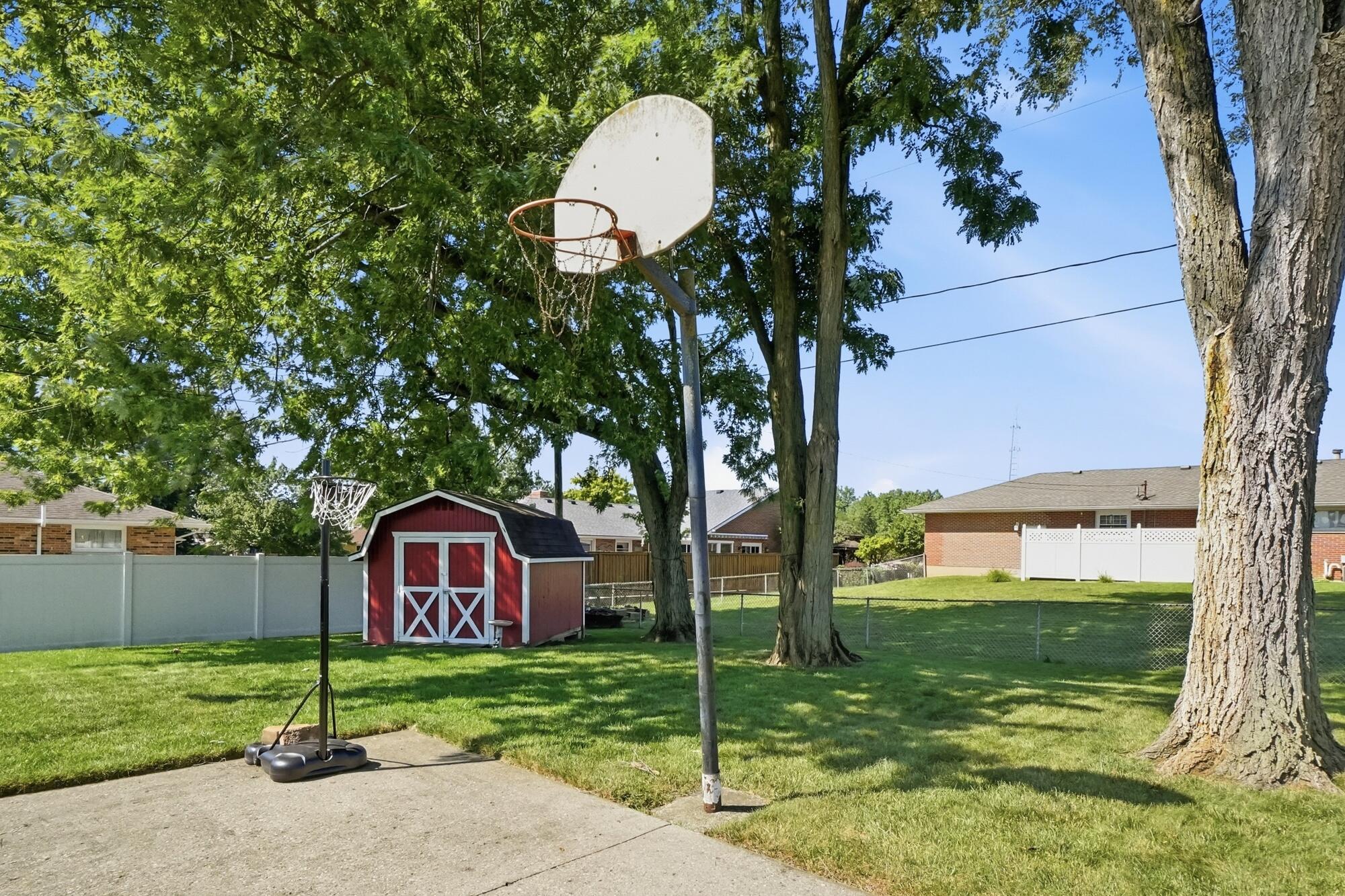 4111 Helena, Springfield, Ohio 45503