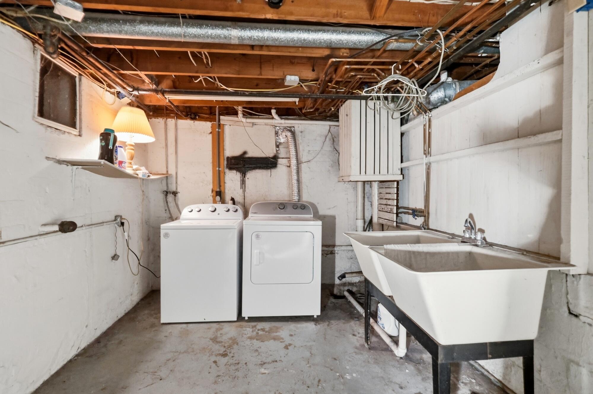 1840 Crescent, Springfield, Ohio 45504