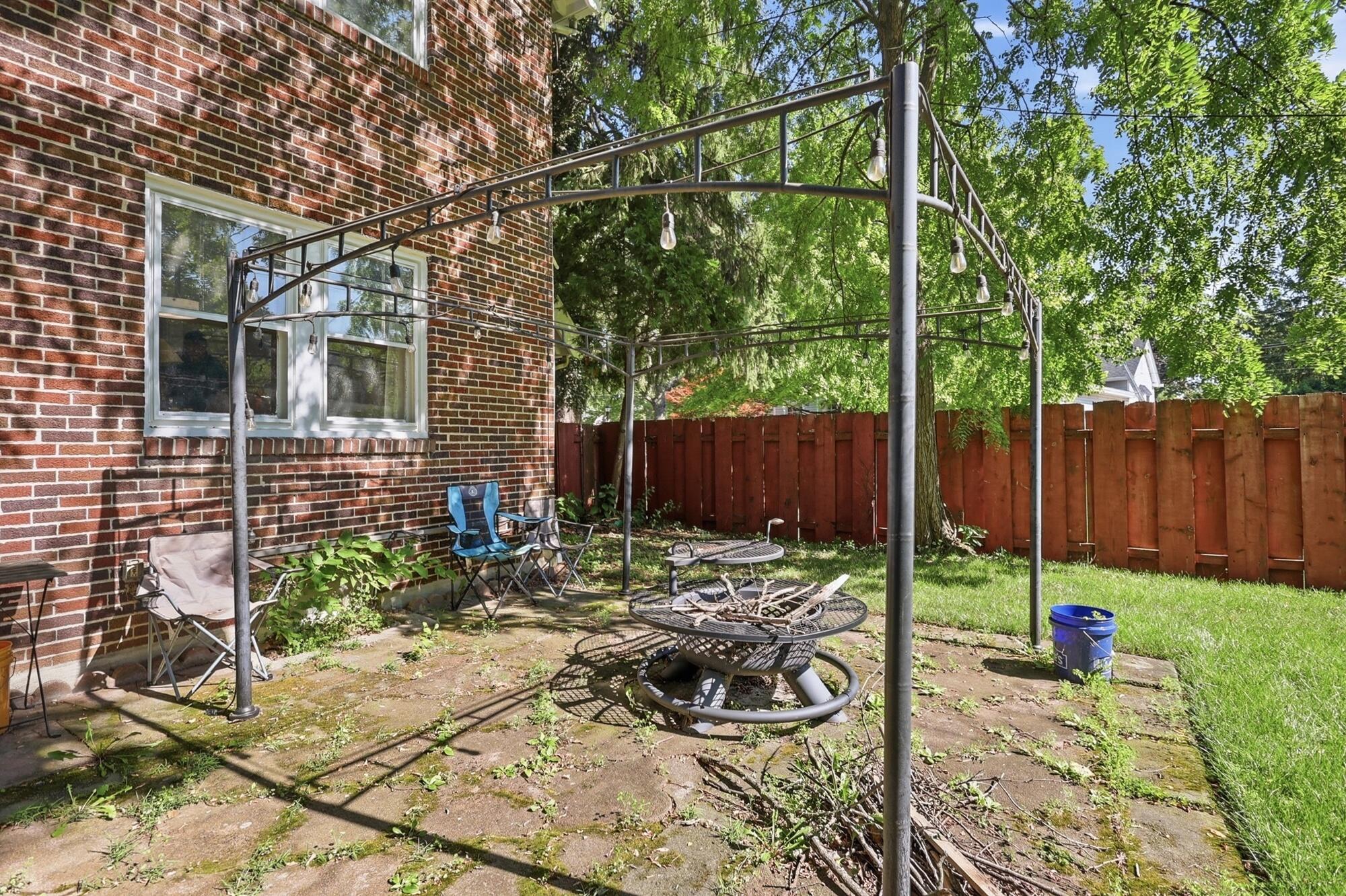 1840 Crescent, Springfield, Ohio 45504